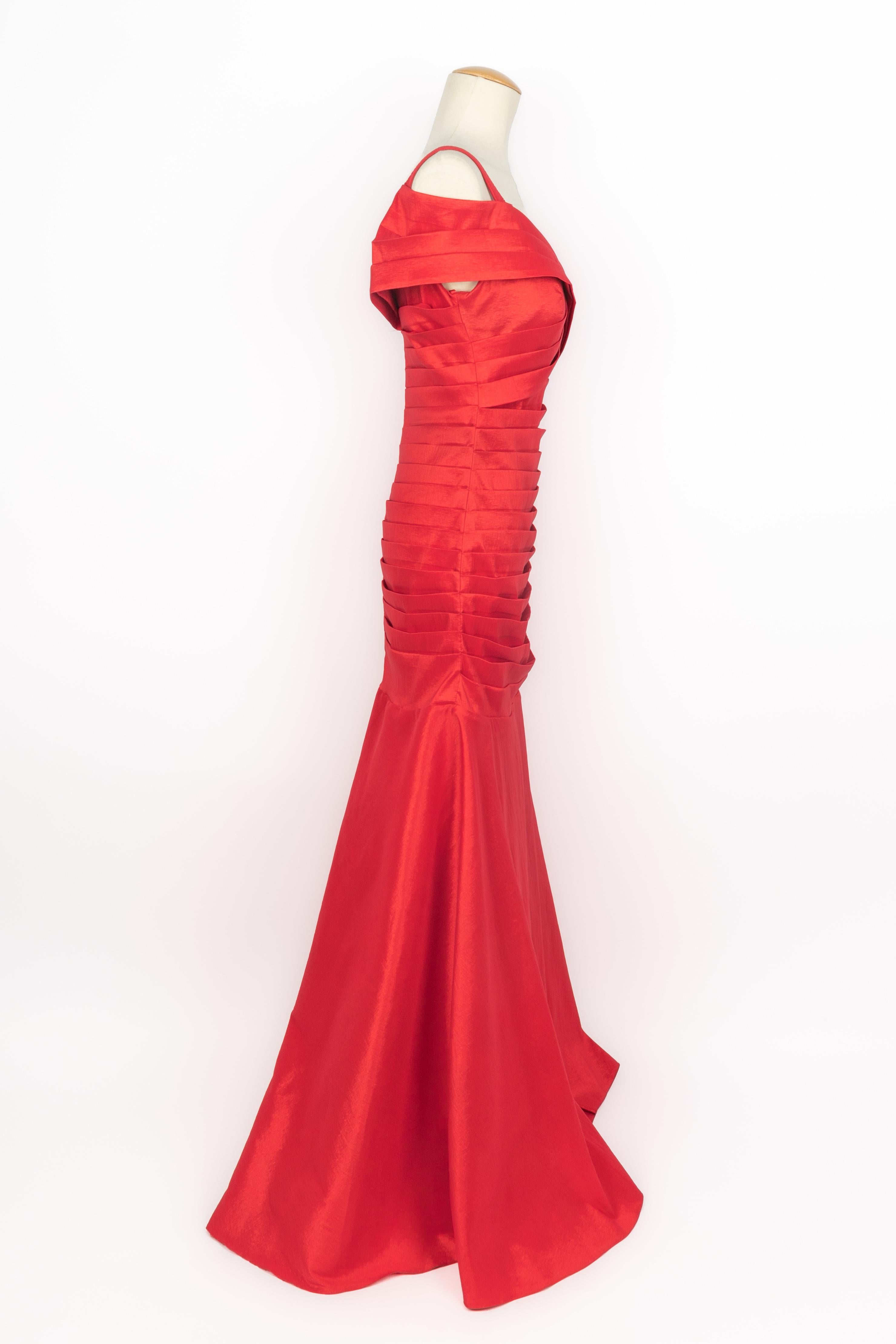 Abito rosso Christian Dior In condizioni ottime in vendita a SAINT-OUEN-SUR-SEINE, FR