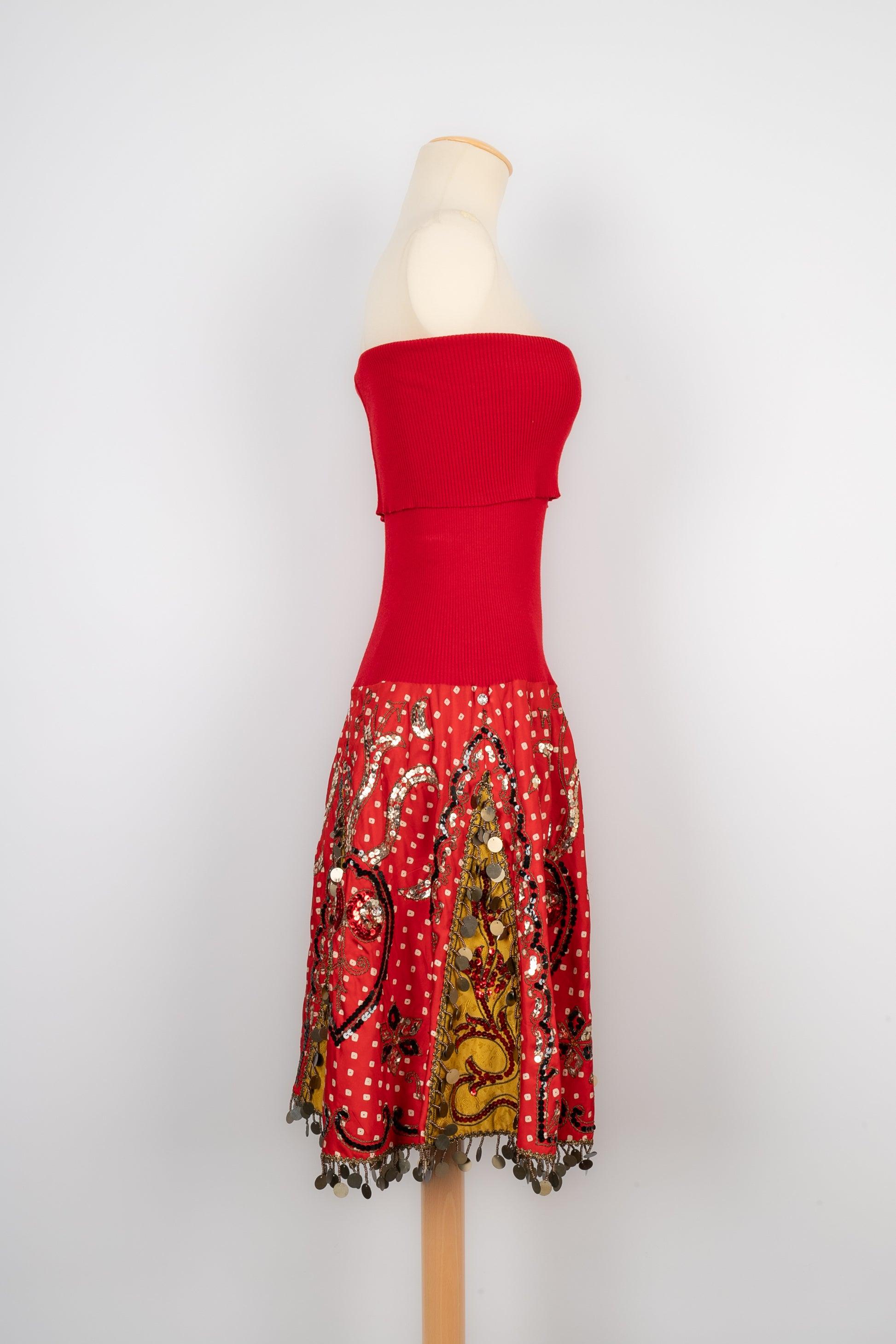 Christian Dior Roter Rock/Kleid aus Mesh und Seide, 2002 im Zustand „Hervorragend“ im Angebot in SAINT-OUEN-SUR-SEINE, FR