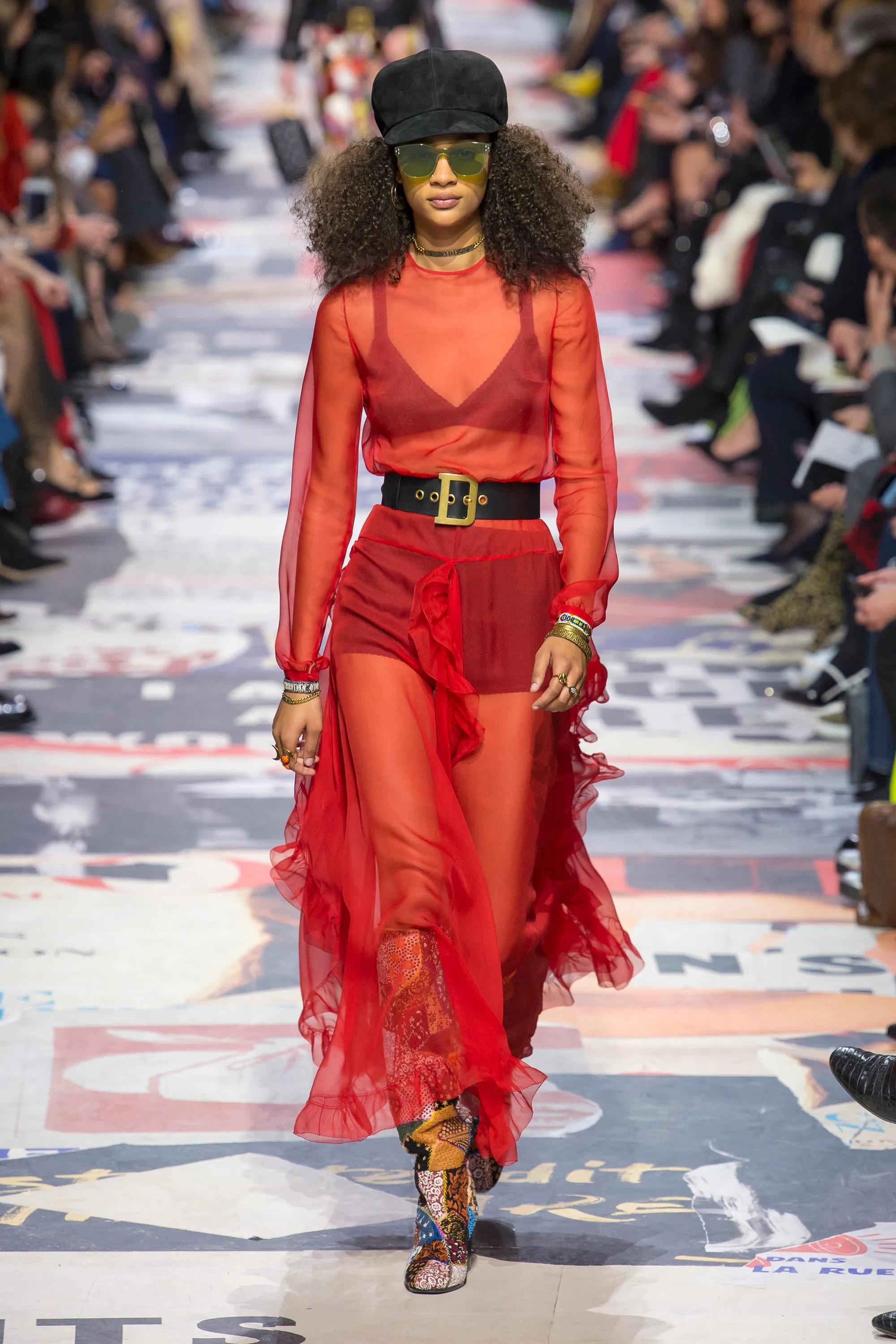 CHRISTIAN DIOR red silk 2018 SHEER RUFFLED EVENING GOWN Dress 38 S For Sale 3