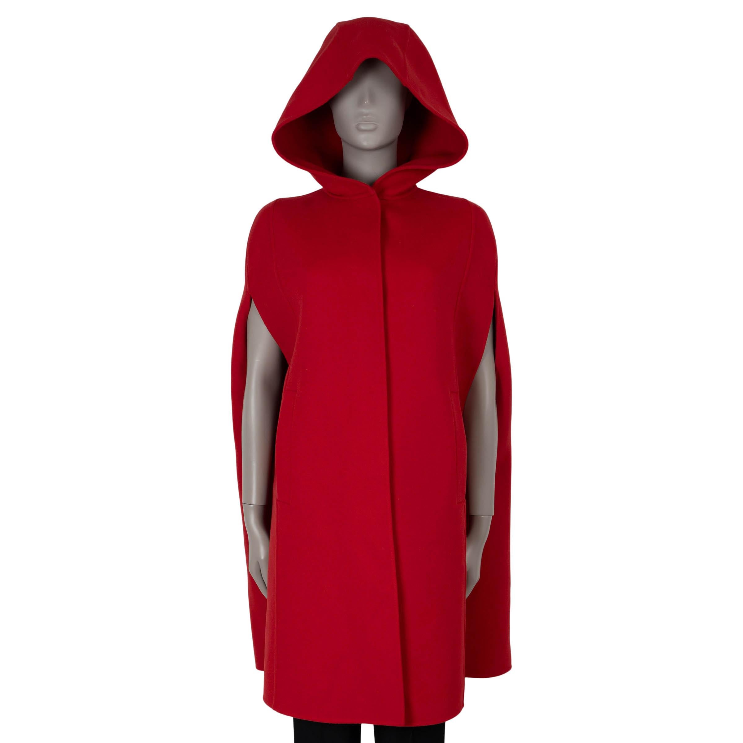 Christian Dior, giacca in lana rossa 2021 HOODE DOUBLE FACE CAPE 36 XS In condizioni ottime in vendita a Zürich, CH