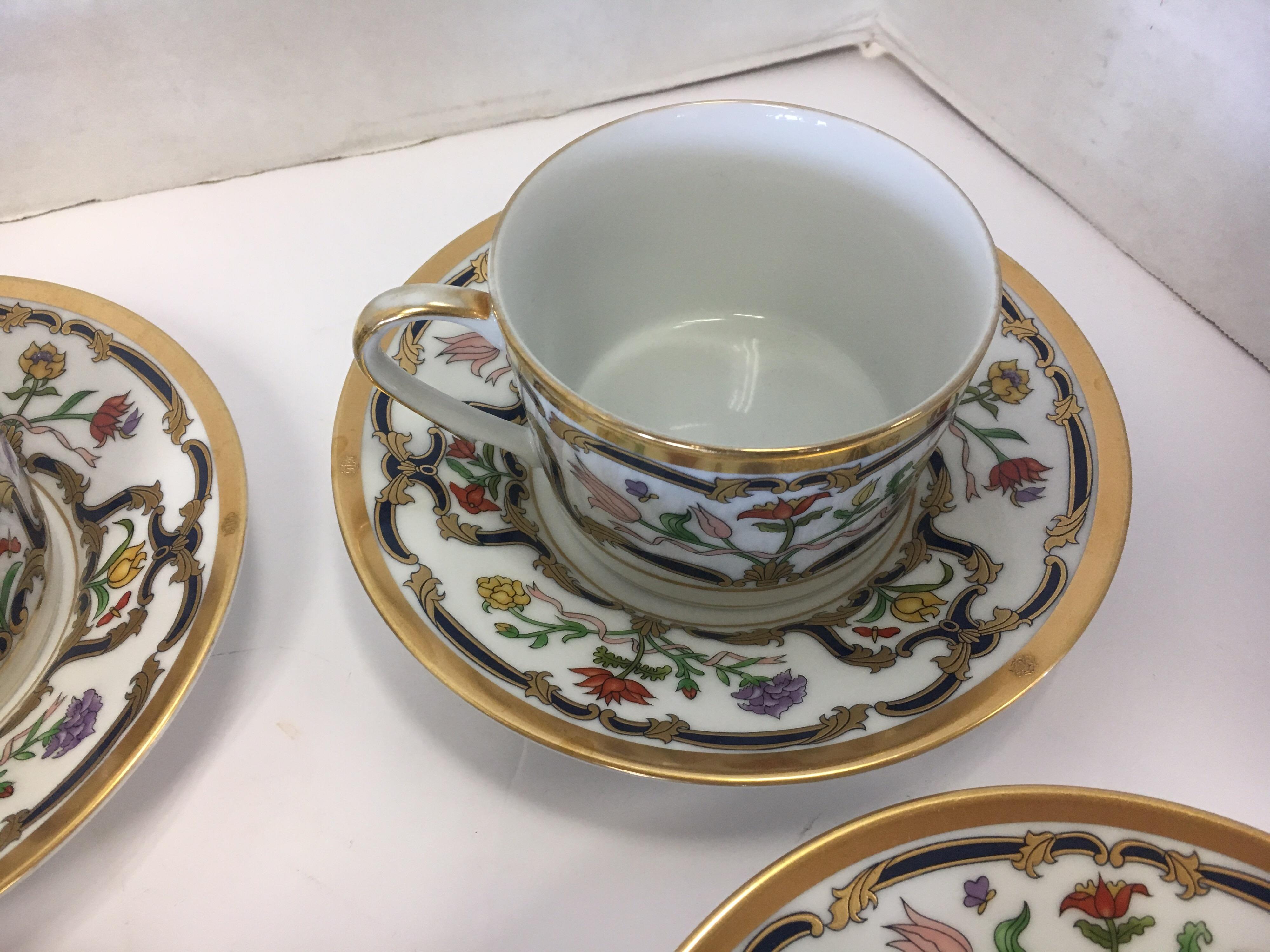 Christian Dior Renaissance Porcelain Set of Eight Teacups and Saucers 3