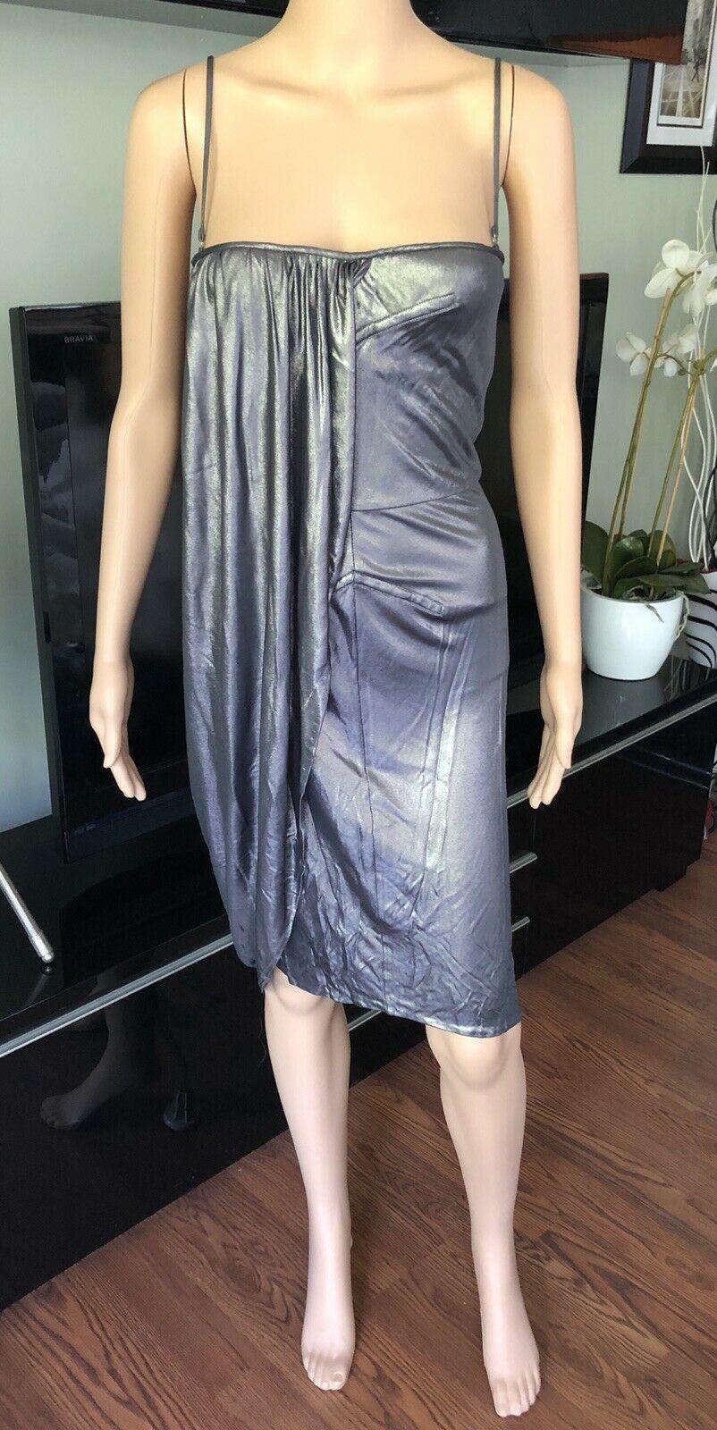 Christian Dior Resort 2007 Laufsteg Metallic Drapiertes Kleid (Grau) im Angebot