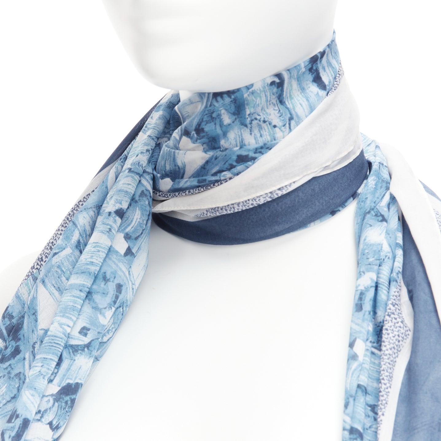 CHRISTIAN DIOR Riviera blau 100% Baumwolle CD Logo Statuen Druck quadratischer Schal im Angebot 3