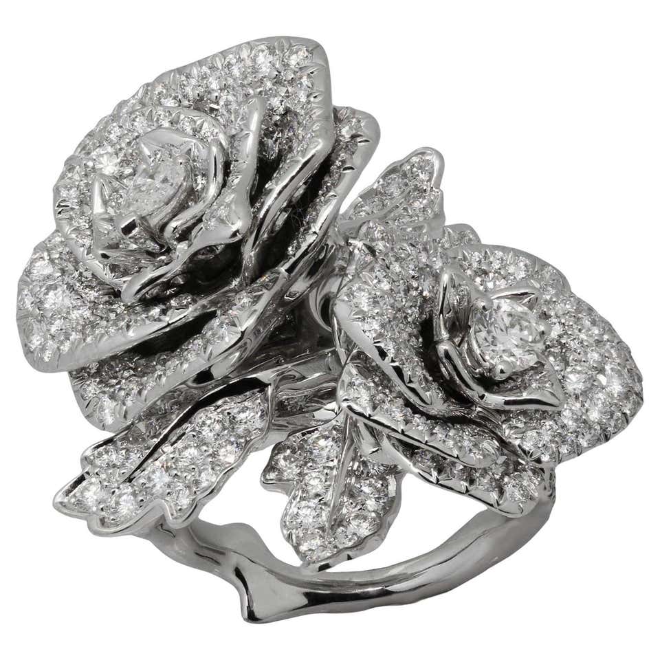 Christian Dior Diamond Large Flower White Gold Ring For Sale At 1stDibs christian-dior-diamond-large-flower-white-gold-ring-for-sale-at-1stdibs