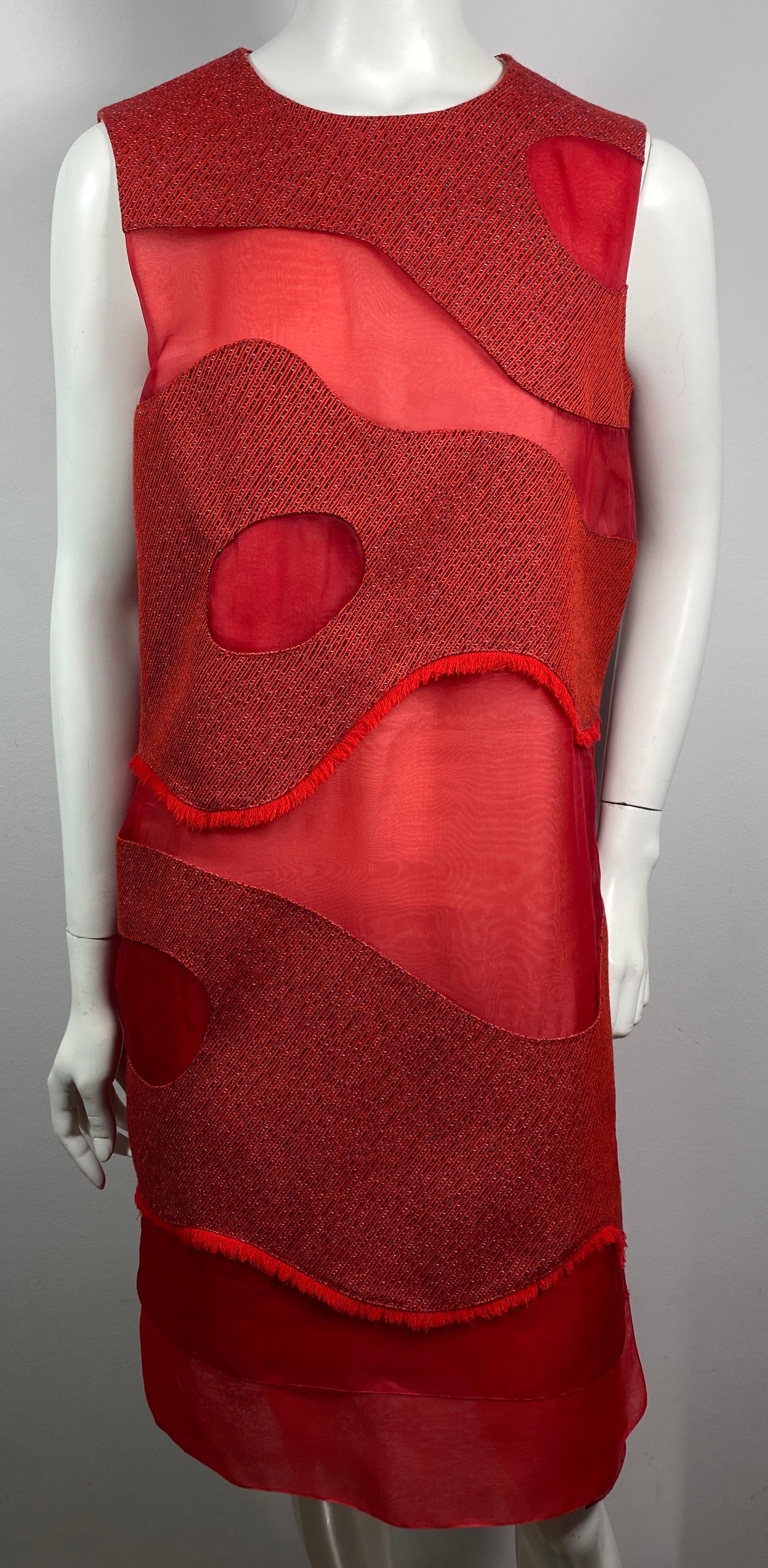 Women's Christian Dior Runway Fall 2015 Red Multi Layer Silk Shift Dress - US Size 8 For Sale