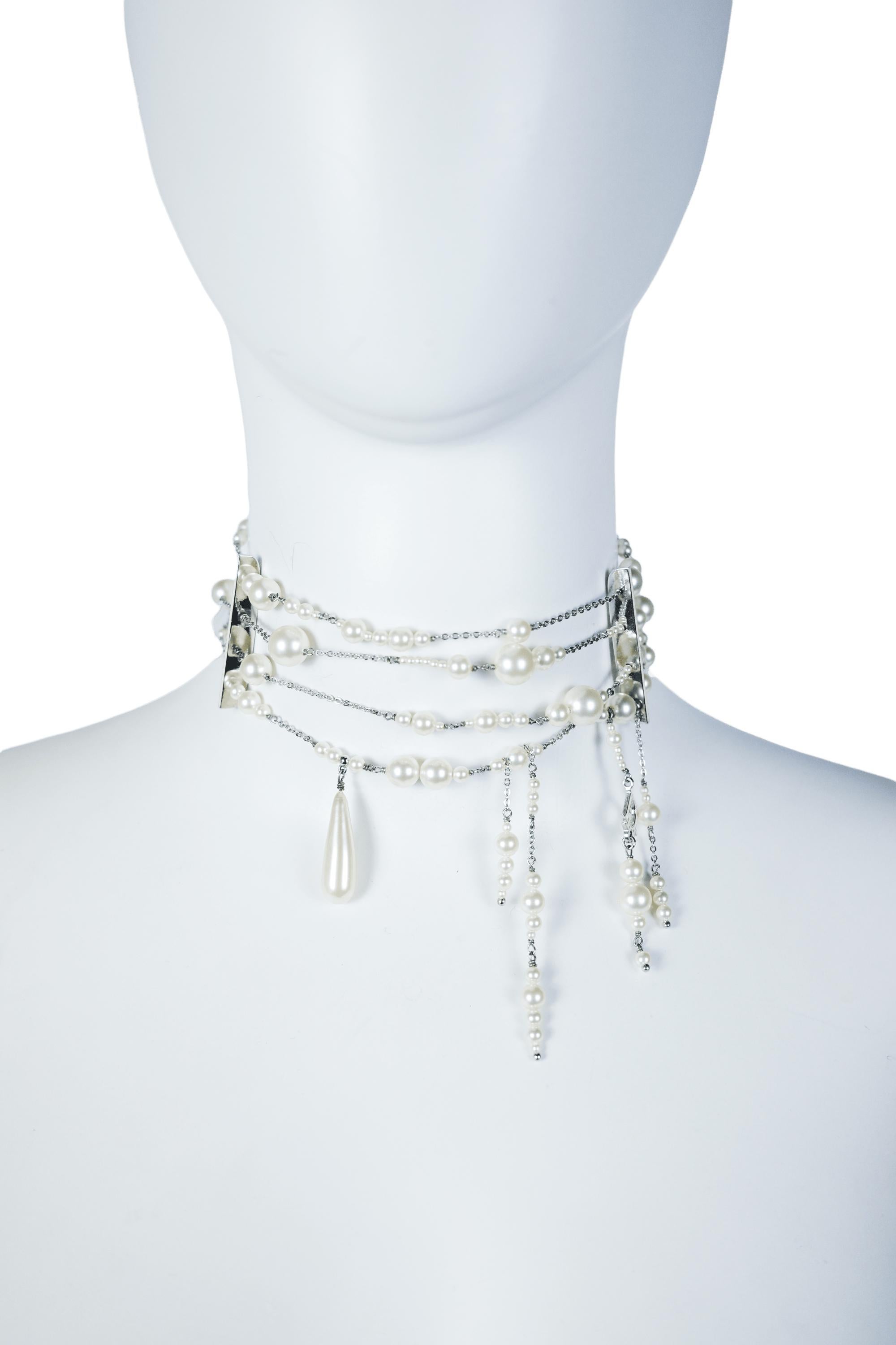 CHRISTIAN DIOR By Galliano F/w 1999 Collar gargantilla con gotas de perlas de varios hilos en Excelente estado para la venta en 上海市, CN