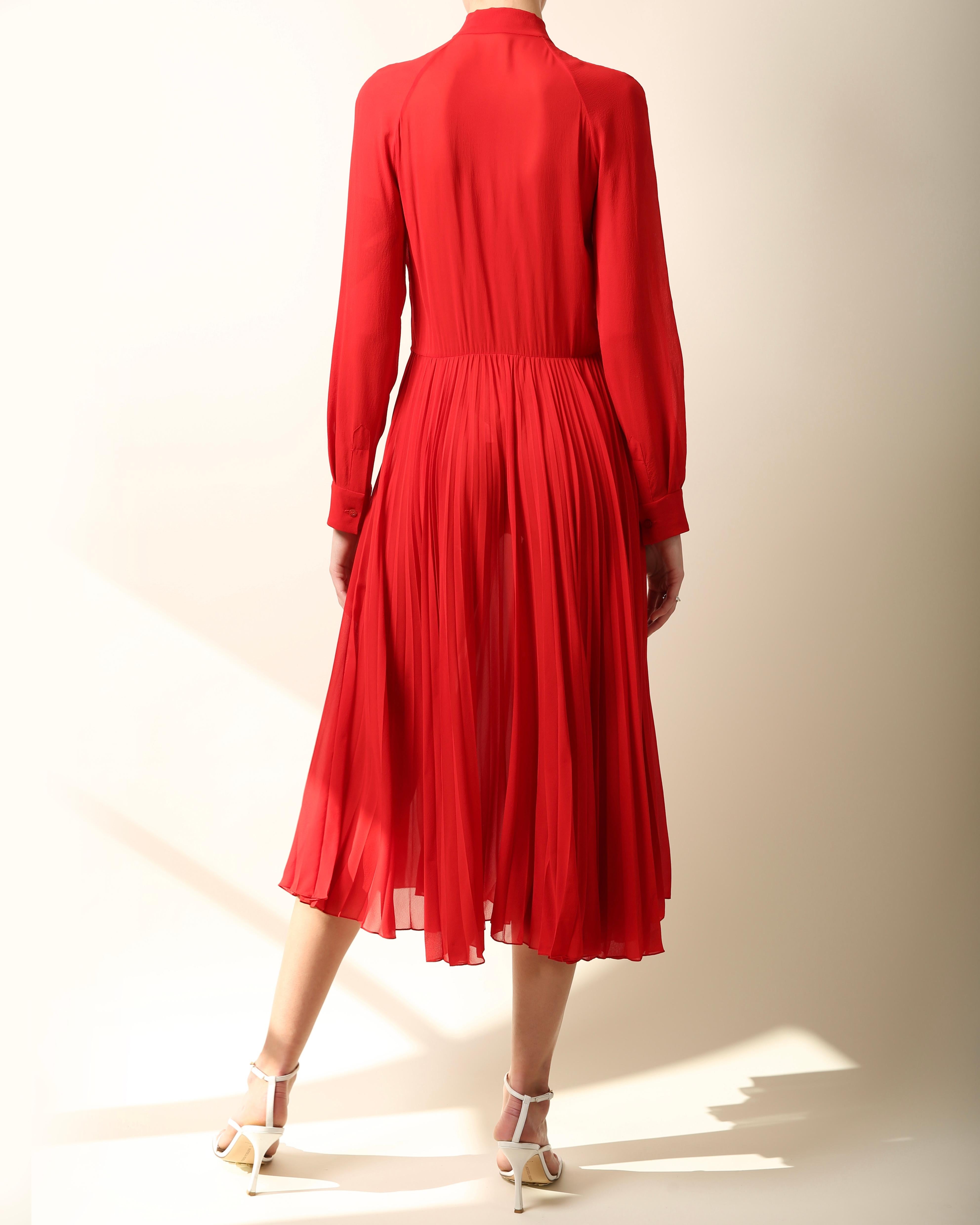 Christian Dior S/S 2018 red silk plisse low cut pussy bow midi dress FR 40 For Sale 9