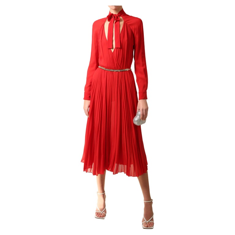Christian Dior S/S 2018 red silk plisse low cut pussy bow midi dress FR 40  For Sale at 1stDibs | dior red dress, floral print plisse high neck low  back maxi dress,