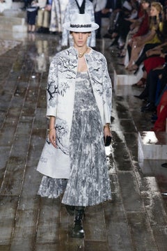 Christian Dior S/S 2019 Robe plissée à corset en imprimé Toile de Jouy gris