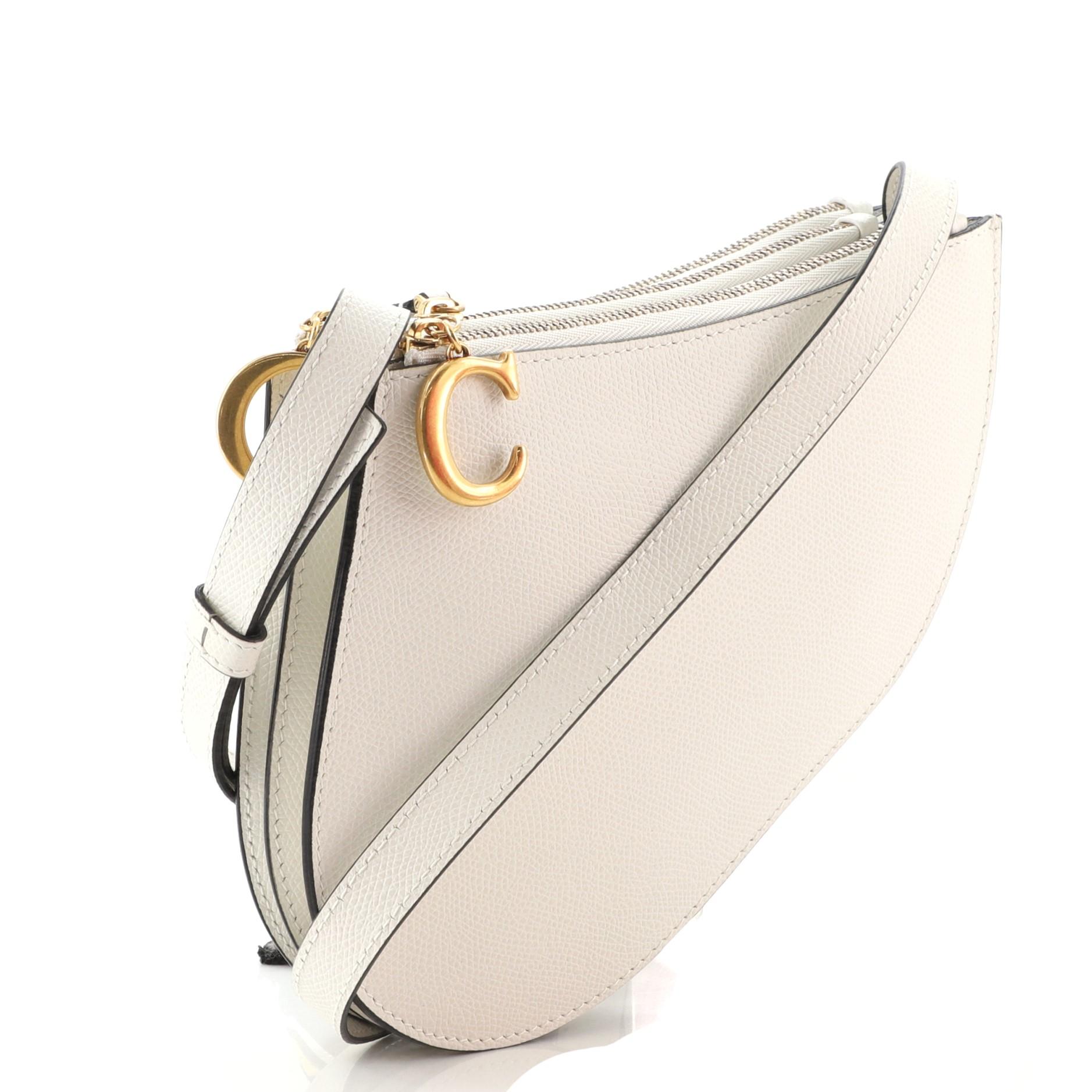 Christian Dior Umhängetasche aus Leder mit dreifachem Reißverschluss (Beige)