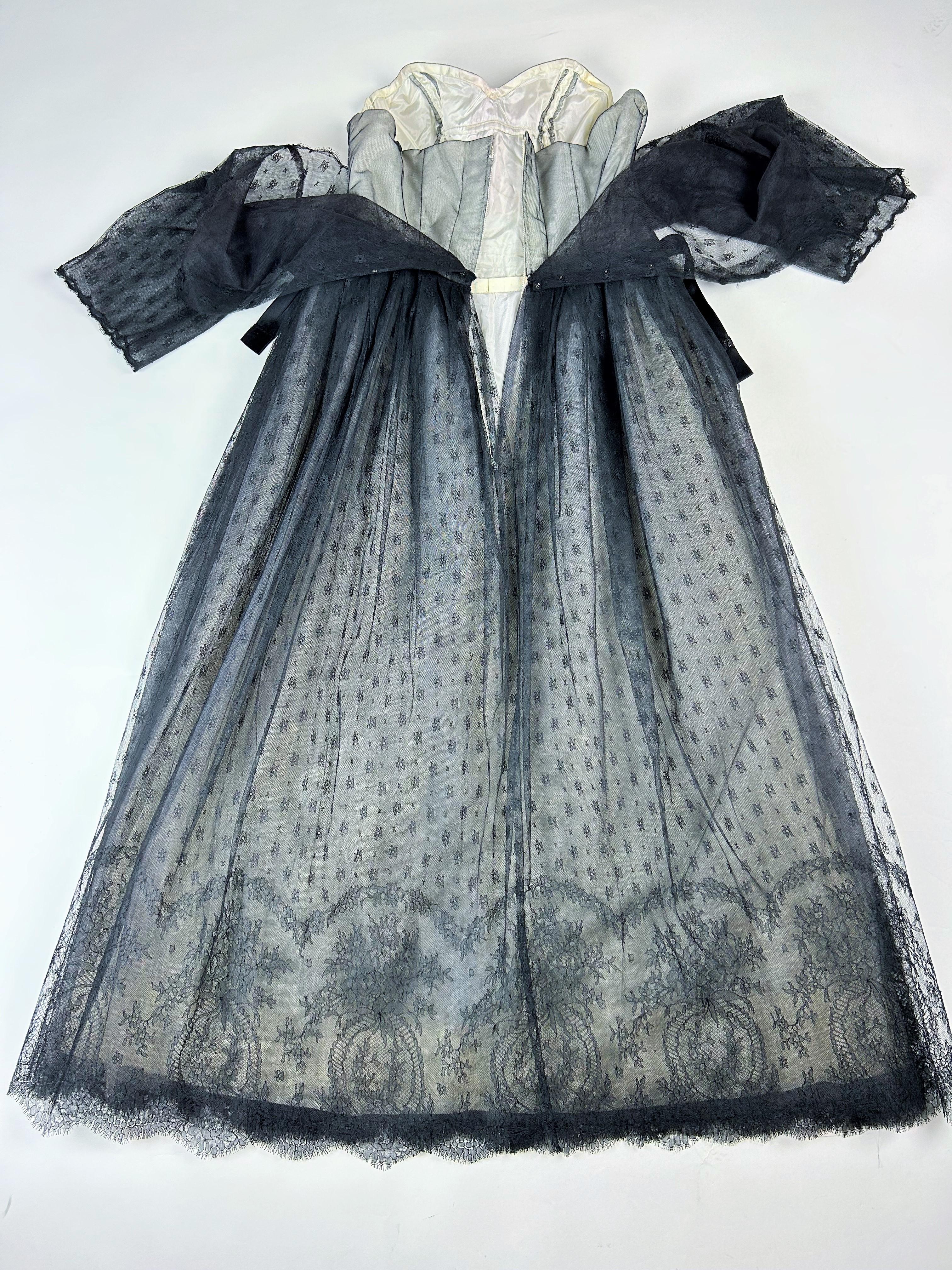 Christian Dior/Saint Laurent Couture Lace Dress (attributed to) Almaviva C.1960 In Good Condition In Toulon, FR