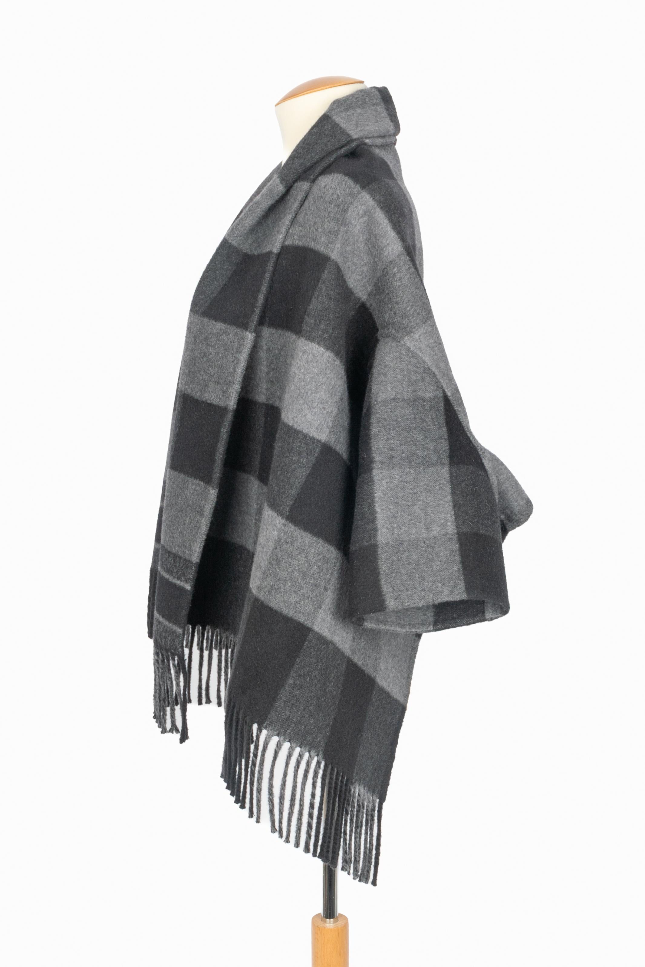 Christian Dior Schal Jacke 2024s Damen im Angebot