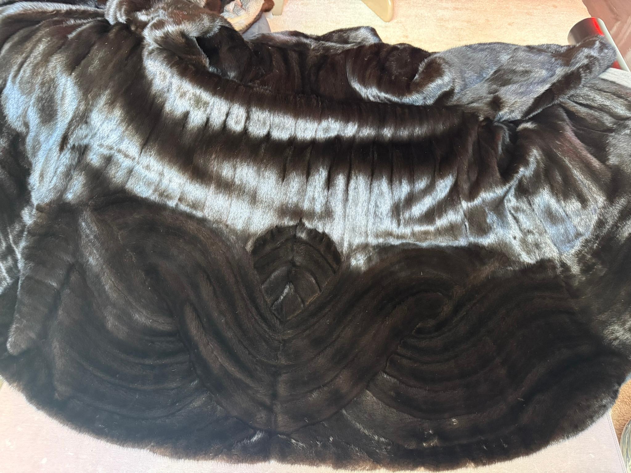 Manteau sectionnel en fourrure de vison Christian Dior taille 16/L en vente 9