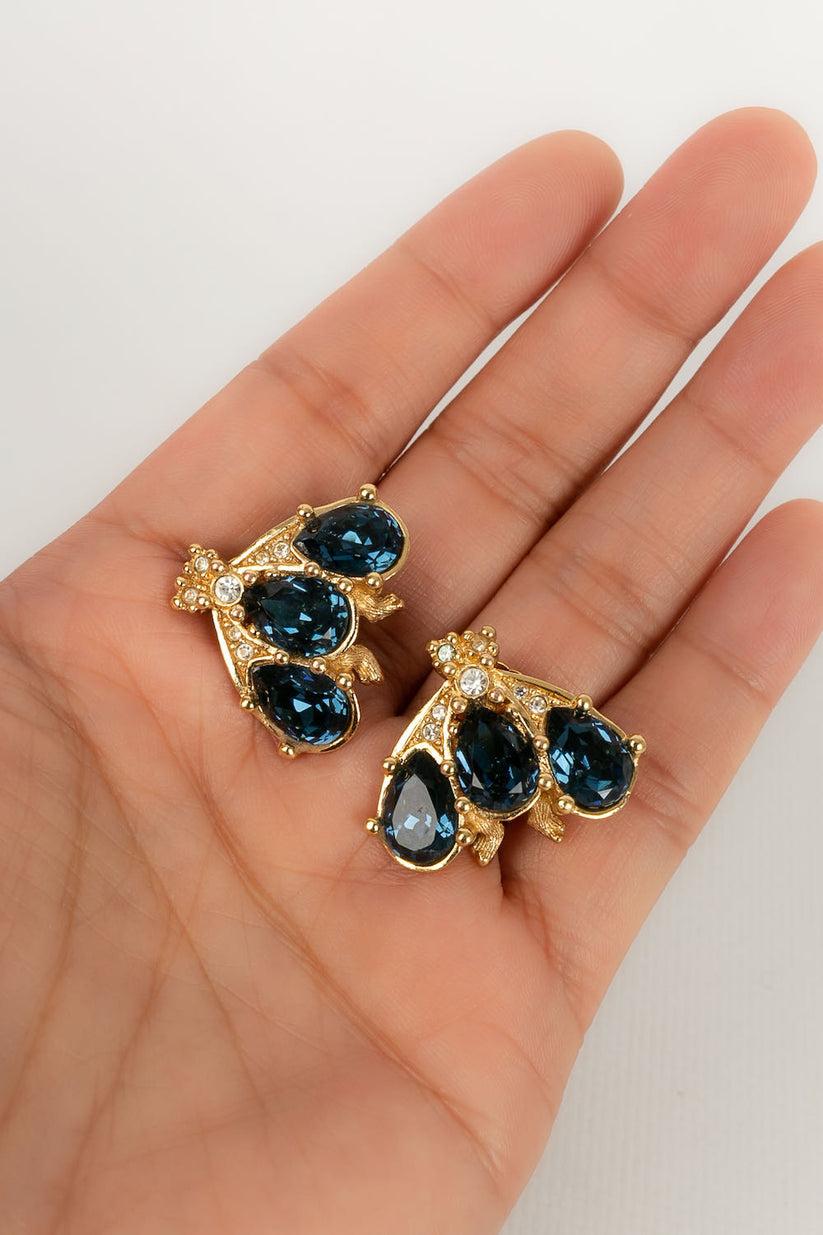 Christian Dior Set of Necklace and Earrings in Gold Metal and Blue Rhinestones For Sale 5