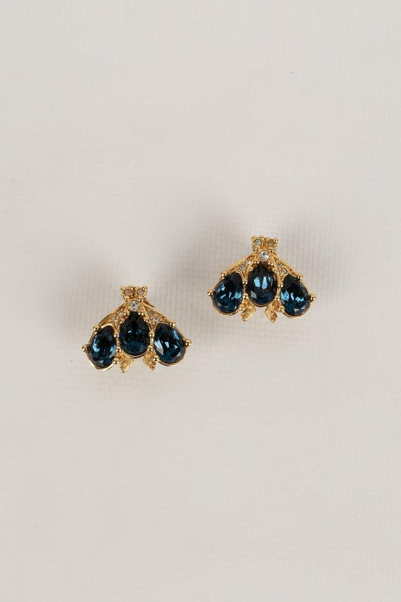 Christian Dior - Ensemble collier et boucles d'oreilles en métal doré et strass bleus en vente 4