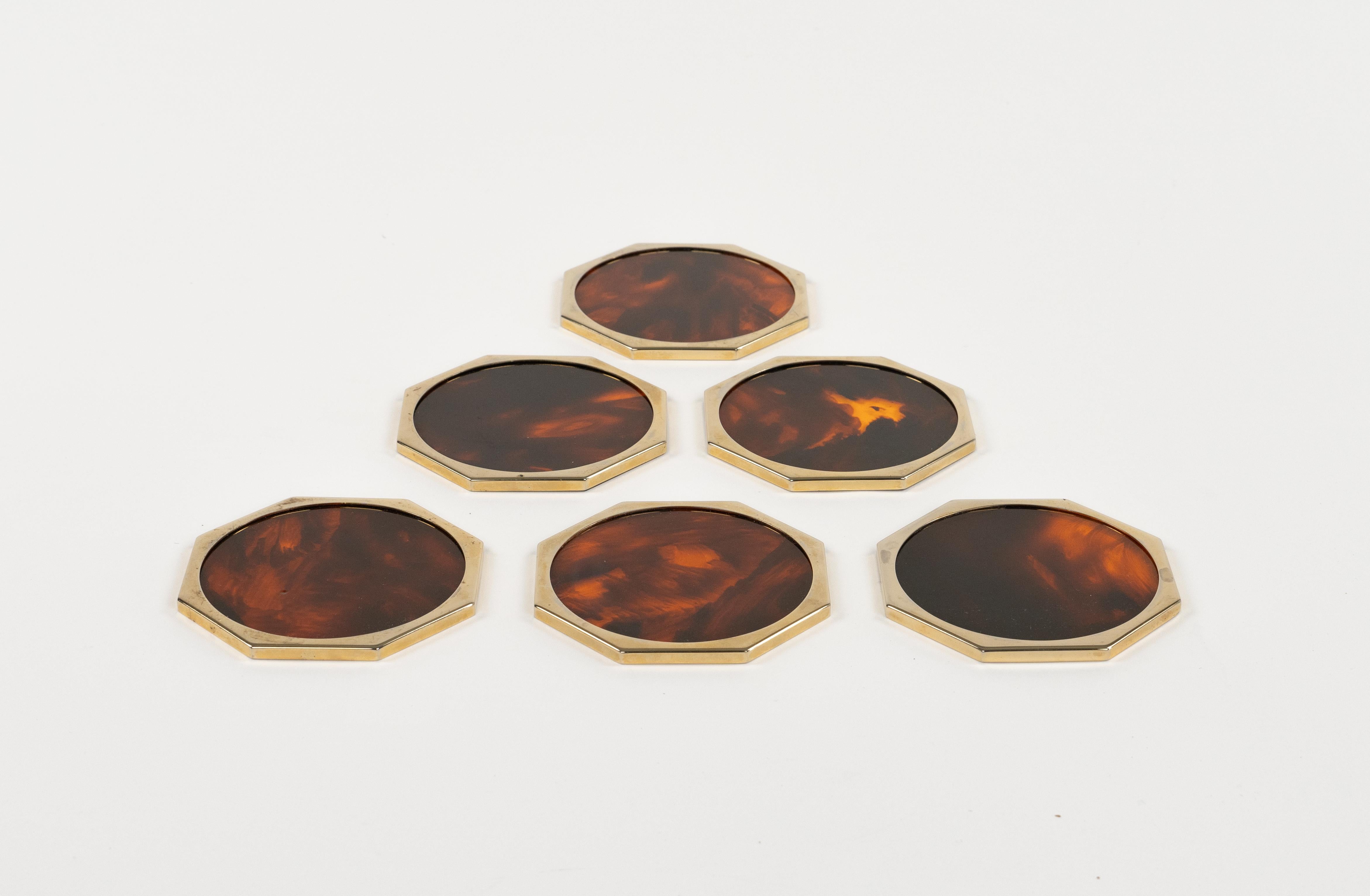Mid-Century Modern Christian Dior Set of Six Coasters Lucite Faux Tortoiseshell & Brass, Italy 1970 For Sale
