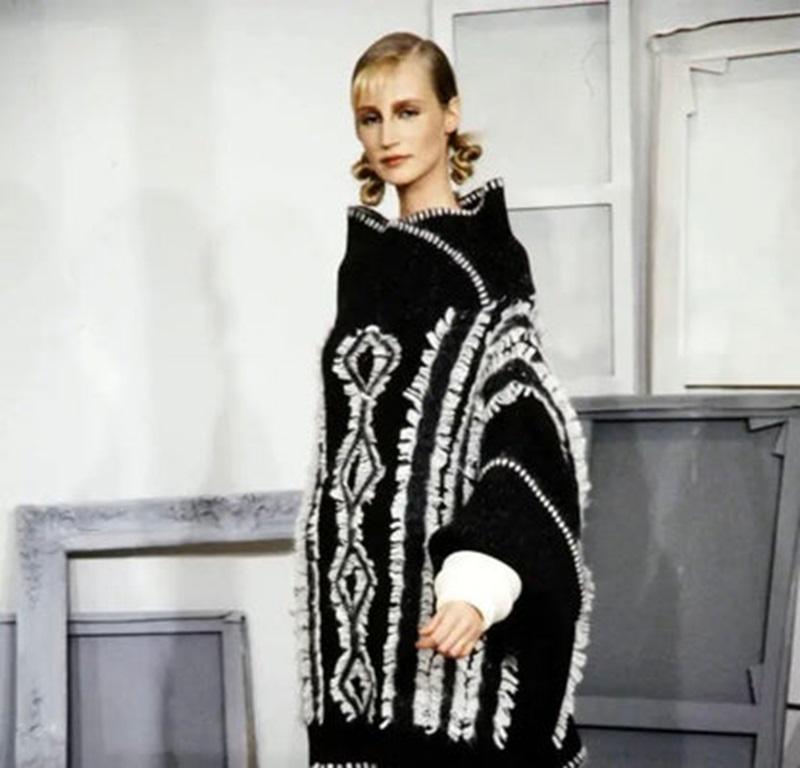 Set di maglione e gonna Christian Dior, 1999 in vendita 9