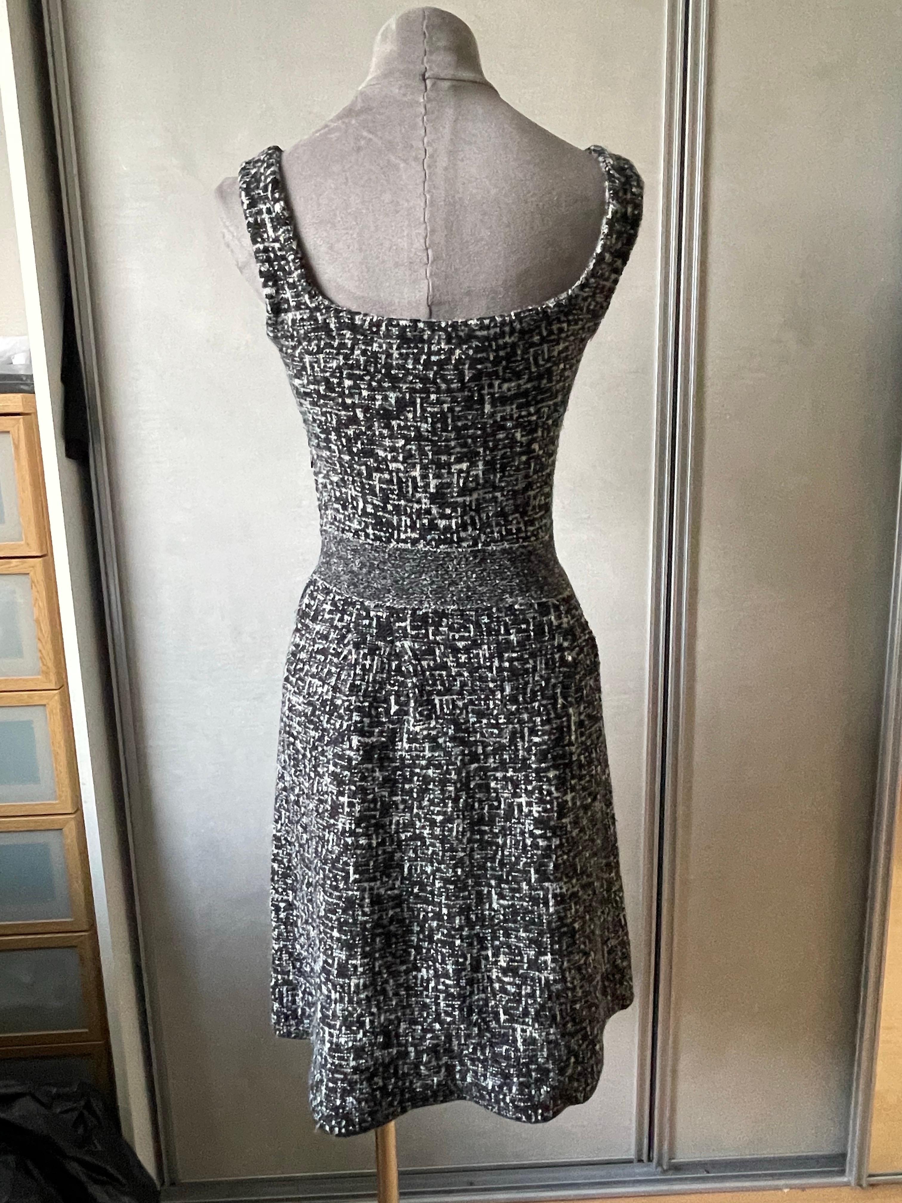 Nero Christian Dior Set abito e gilet in tweed. in vendita