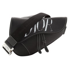 Christian Dior Shawn Stussy Saddle Umhängetasche aus bedrucktem Leder