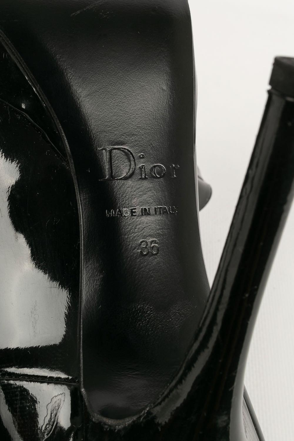Christian Dior Shoes in Black Patent Leather Pumps For Sale 2