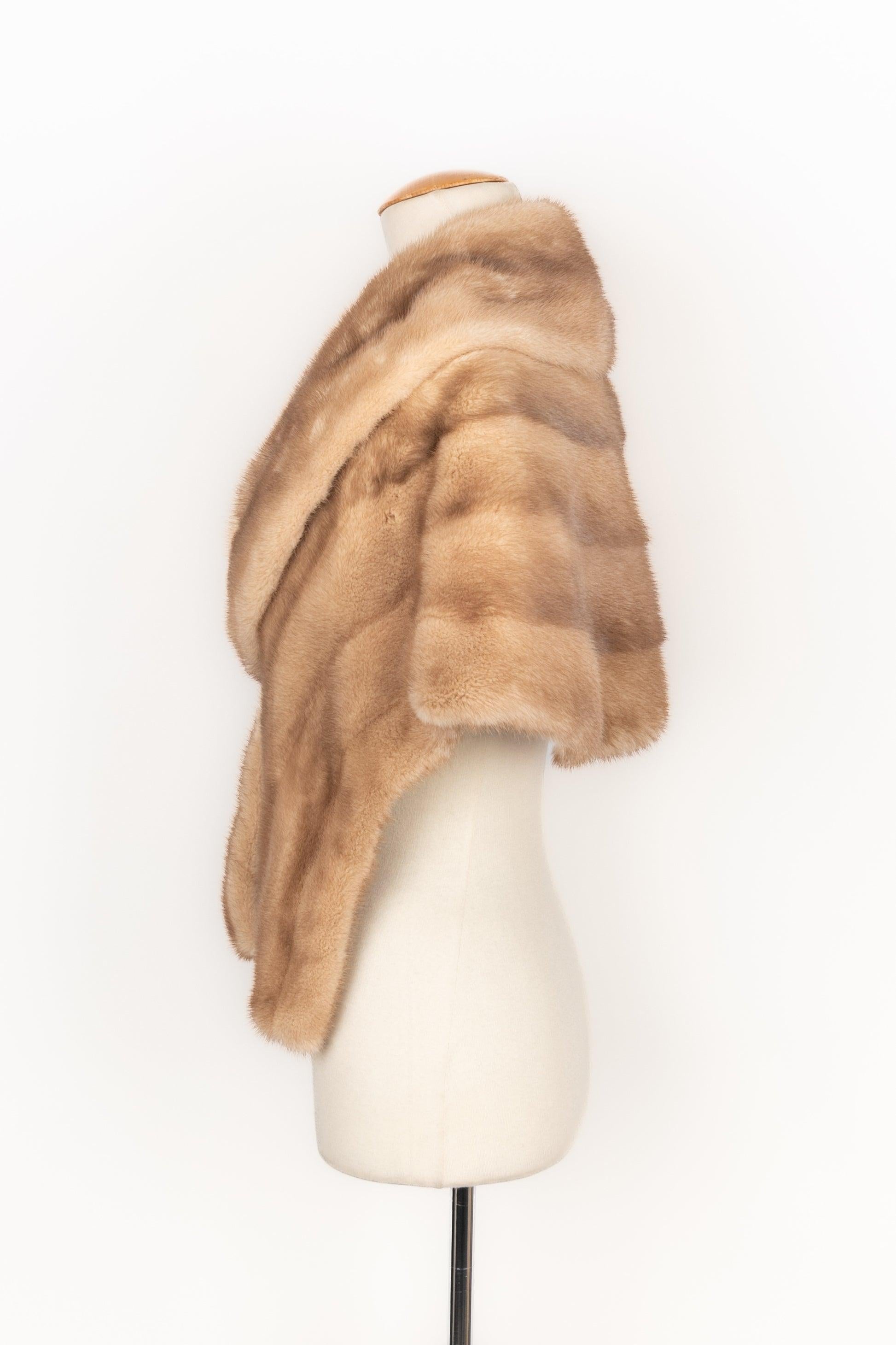 Christian Dior Short Mink Fur Jacket, 2005 In Excellent Condition In SAINT-OUEN-SUR-SEINE, FR