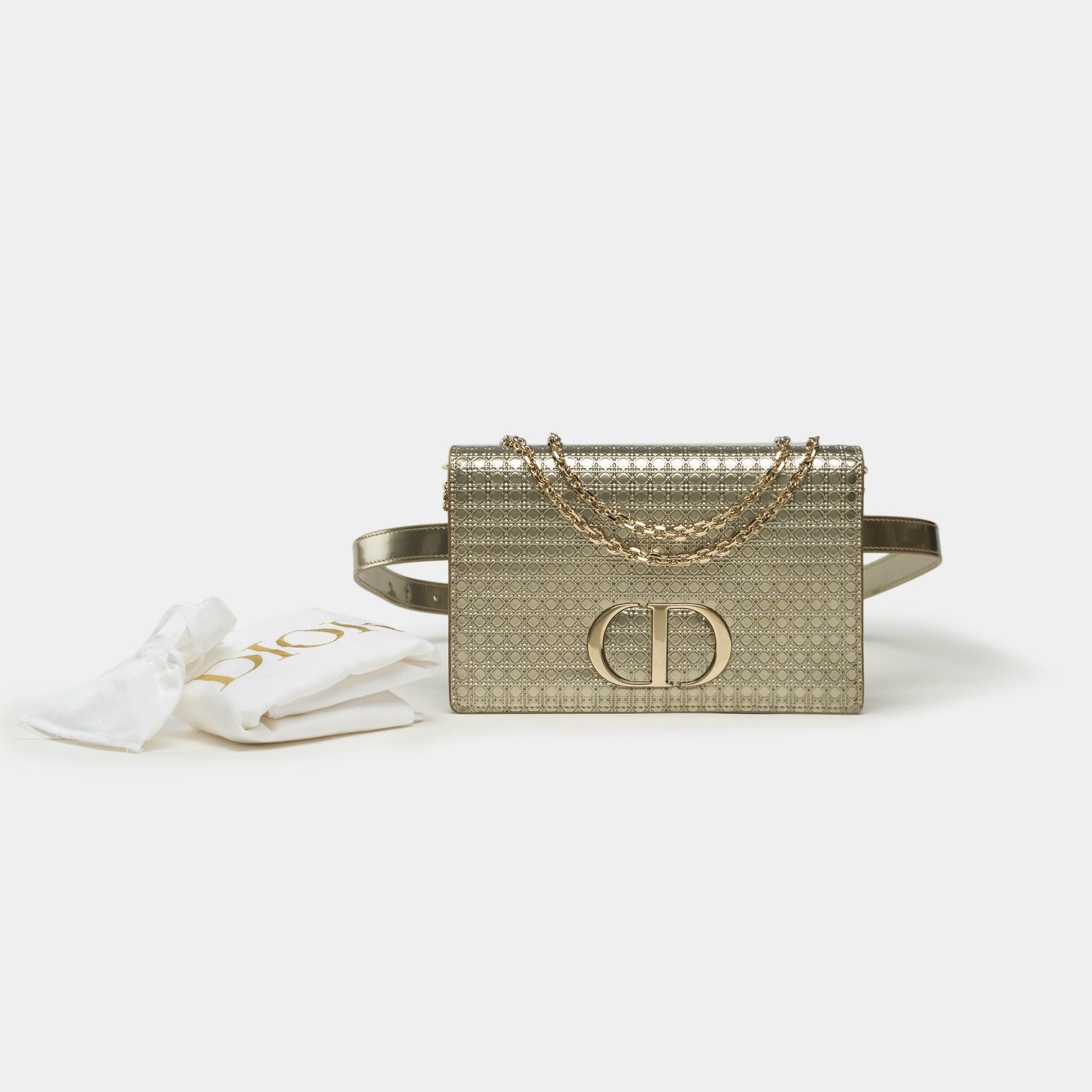 Amazing​ ​Christian​ ​Dior​ ​Clutch/shoulder​ ​bag/belt​ ​2​ ​in​ ​1​ ​collection​ ​30​ ​Montaigne​ ​in​ ​silver​ ​leather.​ ​It​ ​has​ ​a​ ​flap​ ​sublimated​ ​by​ ​a​ ​CD​ ​signature​ ​on​ ​the​ ​front.​ ​Allows​ ​two​ ​different​ ​worn​ ​(hand,​