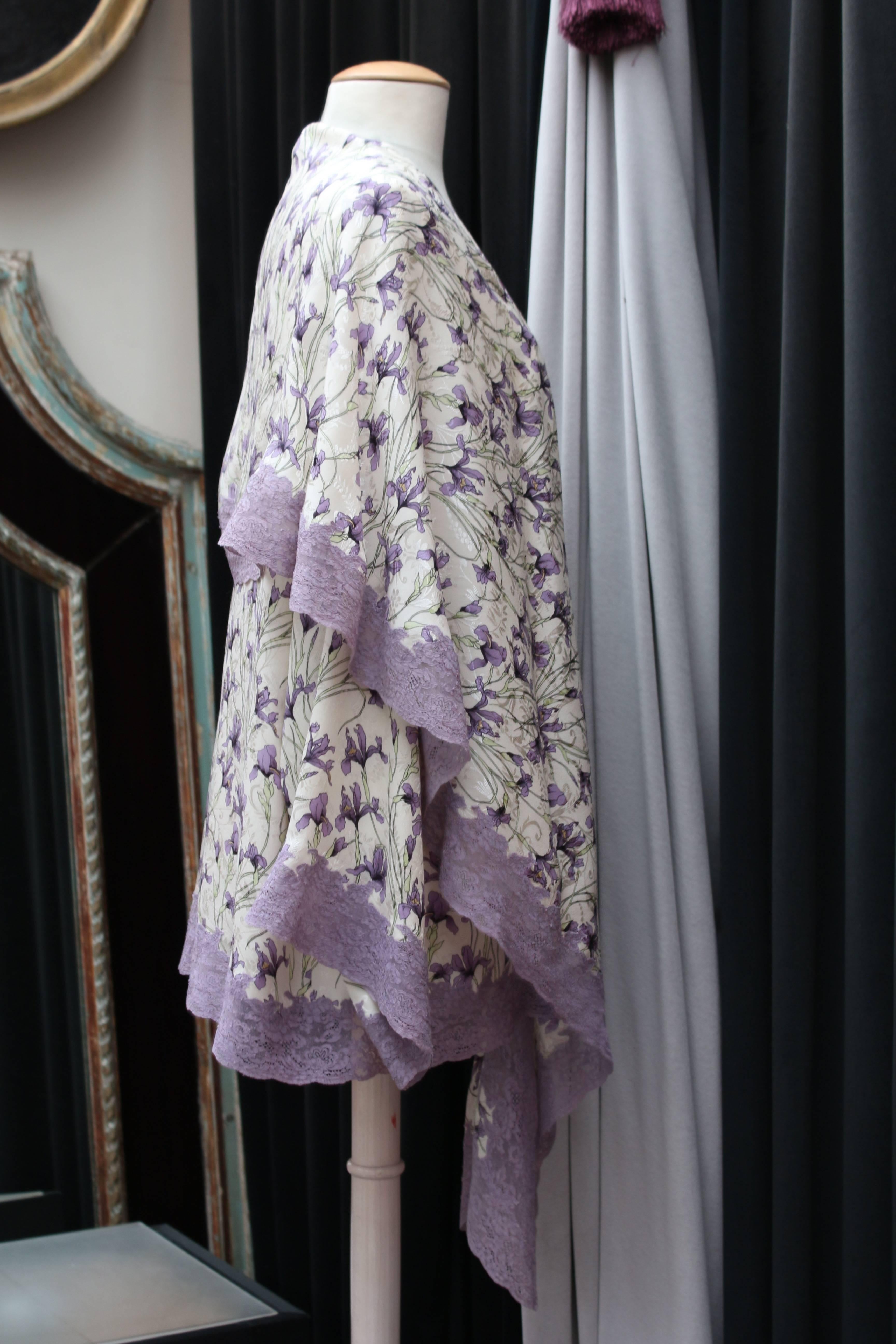 Christian Dior silk “Kimono” style with floral pattern negligee In Excellent Condition In Paris, FR