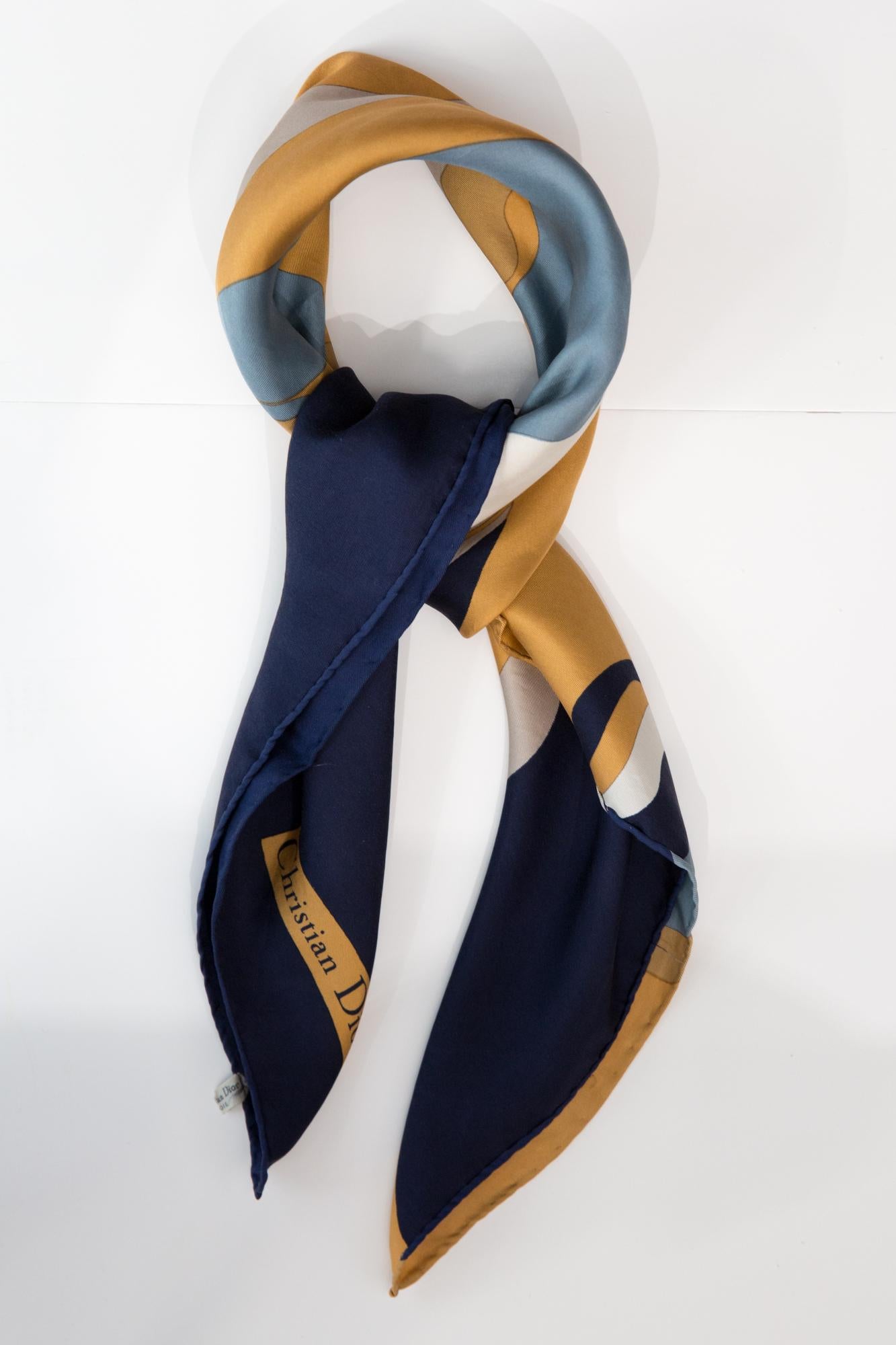 Christian Dior Silk Scarf In Good Condition For Sale In Paris, FR