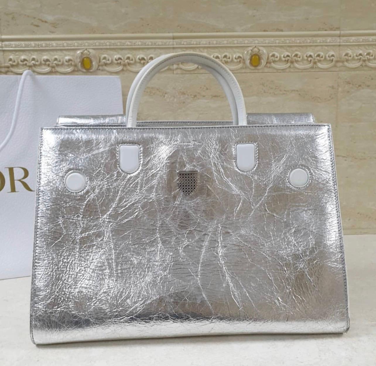 Women's Christian Dior Silver Crinkle Leather Large Diorever Bag