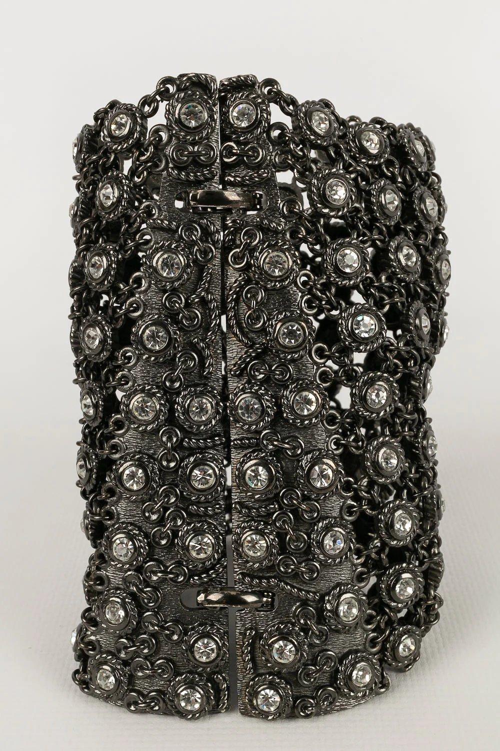 Christian Dior Manchette en métal argenté, années 1980 en vente 2