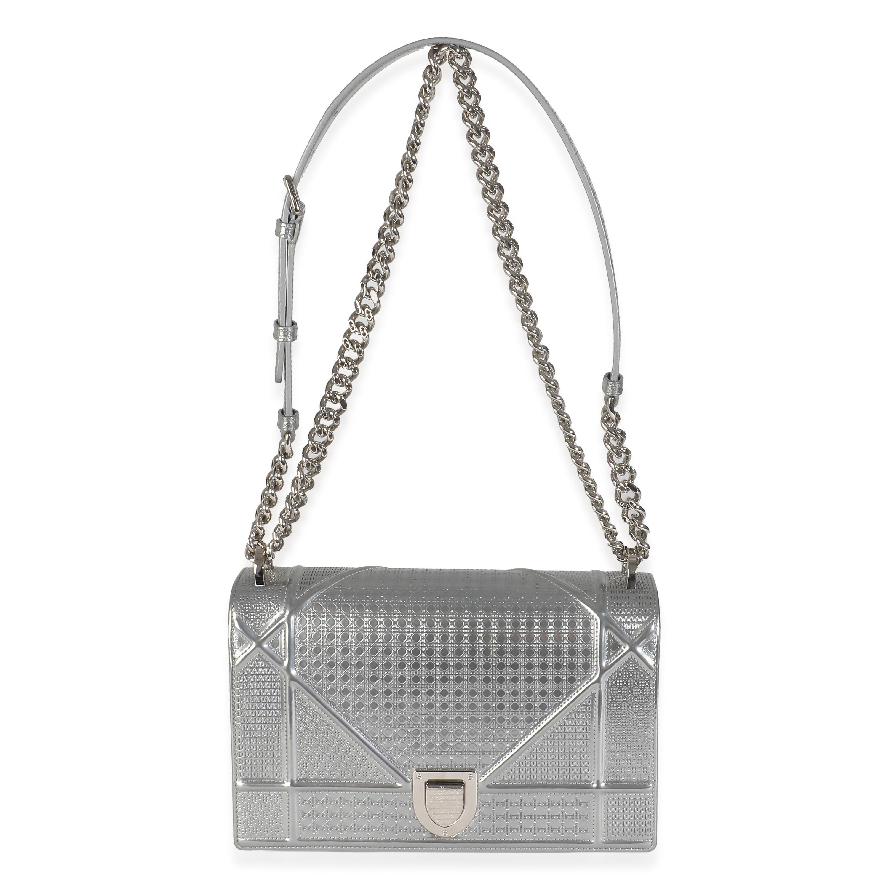 Christian Dior Silver Metallic Micro Cannage Patent Medium Diorama Flap Bag For Sale 1