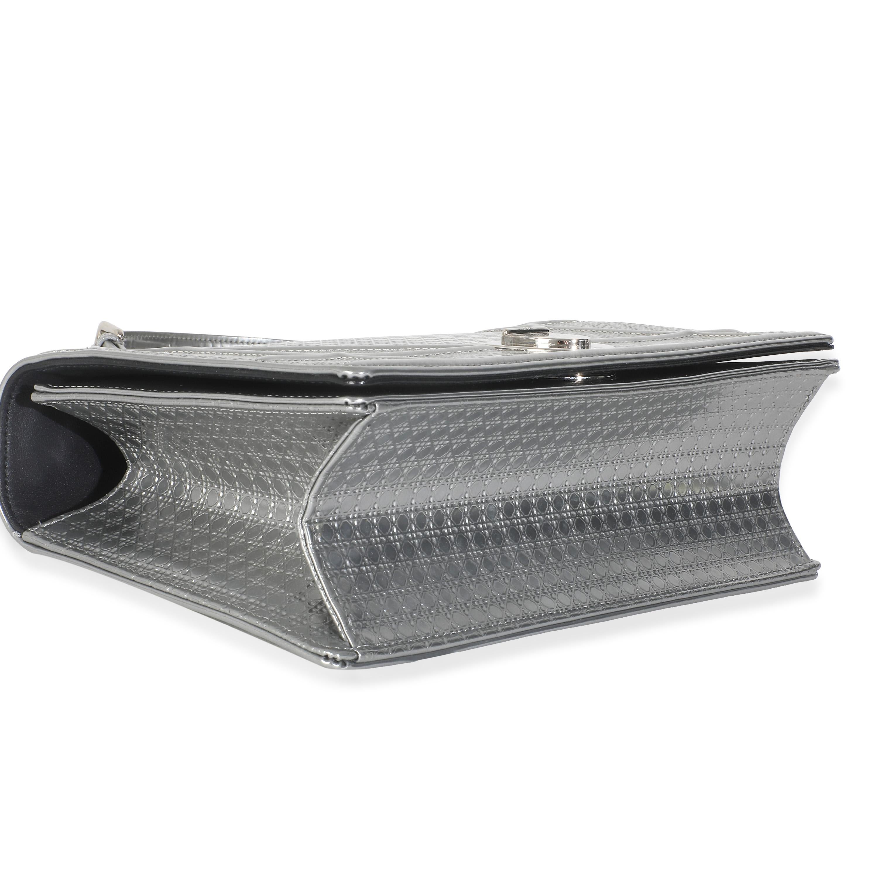 Christian Dior Silver Metallic Micro Cannage Patent Medium Diorama Flap Bag For Sale 2
