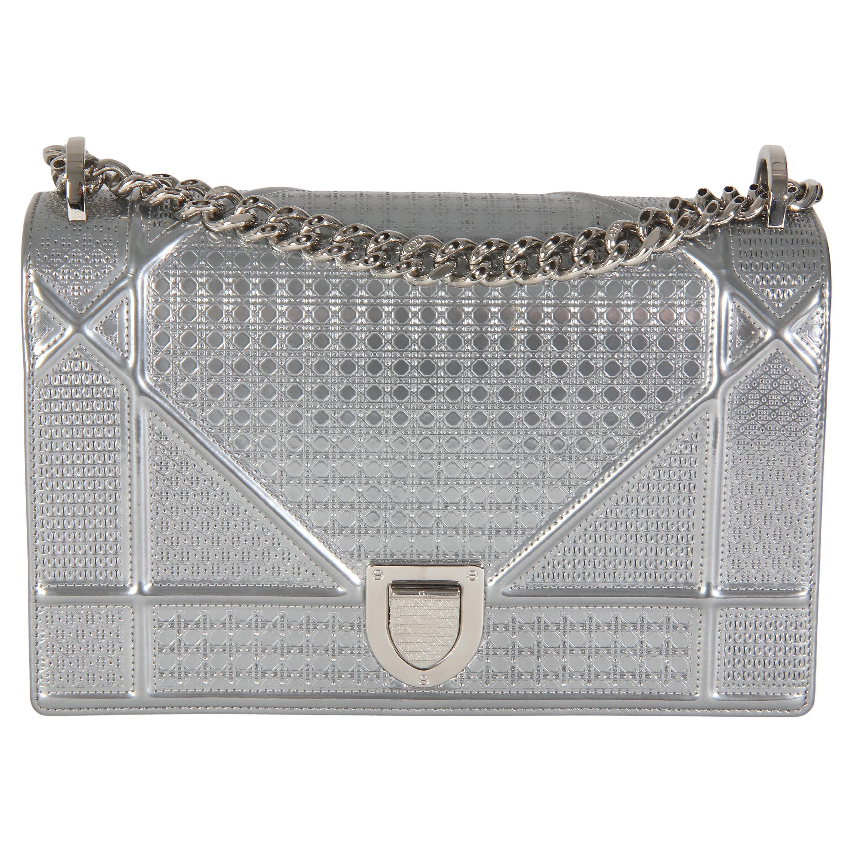 Christian Dior Silver Metallic Micro Cannage Patent Medium Diorama Flap Bag For Sale