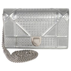 Christian Dior Silver Microcannage Calfskin Diorama Wallet On Chain