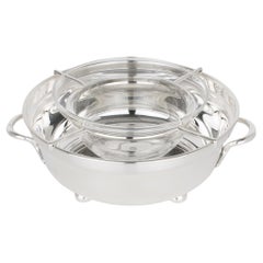 Christian Dior, piatto d
argento e ciotola di caviale in cristallo, circa 1980