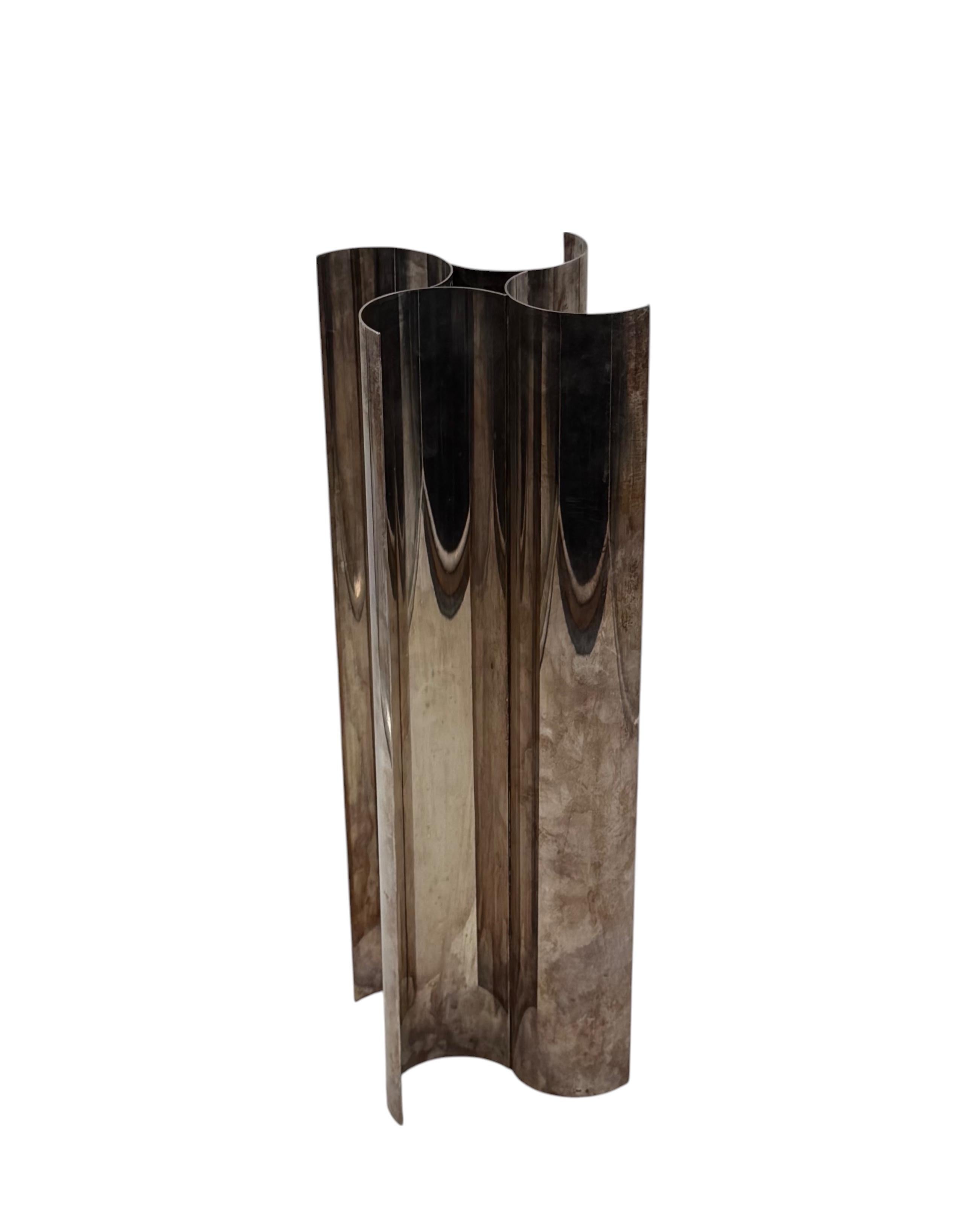 Christian Dior, Silver-plated solifleur sculptural vase, Dior France 1980s in vendita 6
