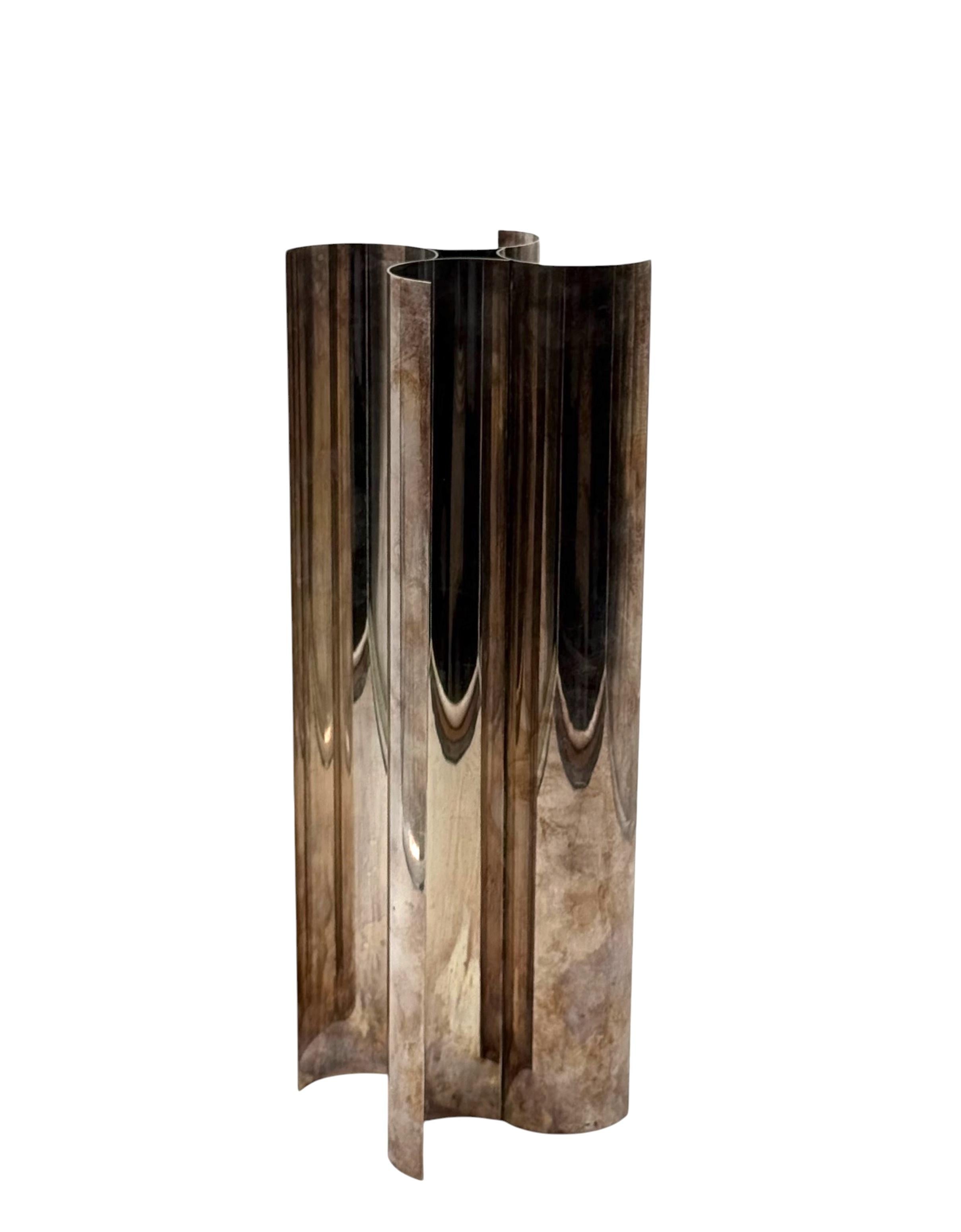 Christian Dior, Silver-plated solifleur sculptural vase, Dior France 1980s in vendita 7
