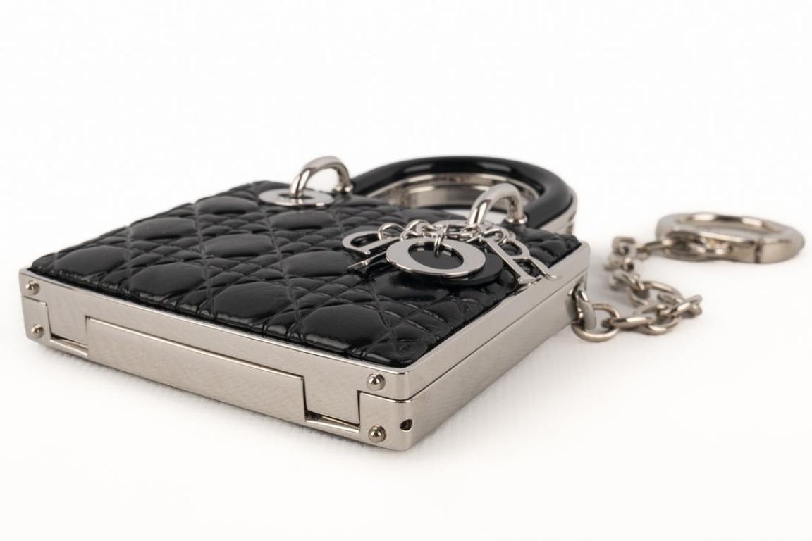 Christian Dior Silvery Metal Beauty bag jewelry In Excellent Condition In SAINT-OUEN-SUR-SEINE, FR