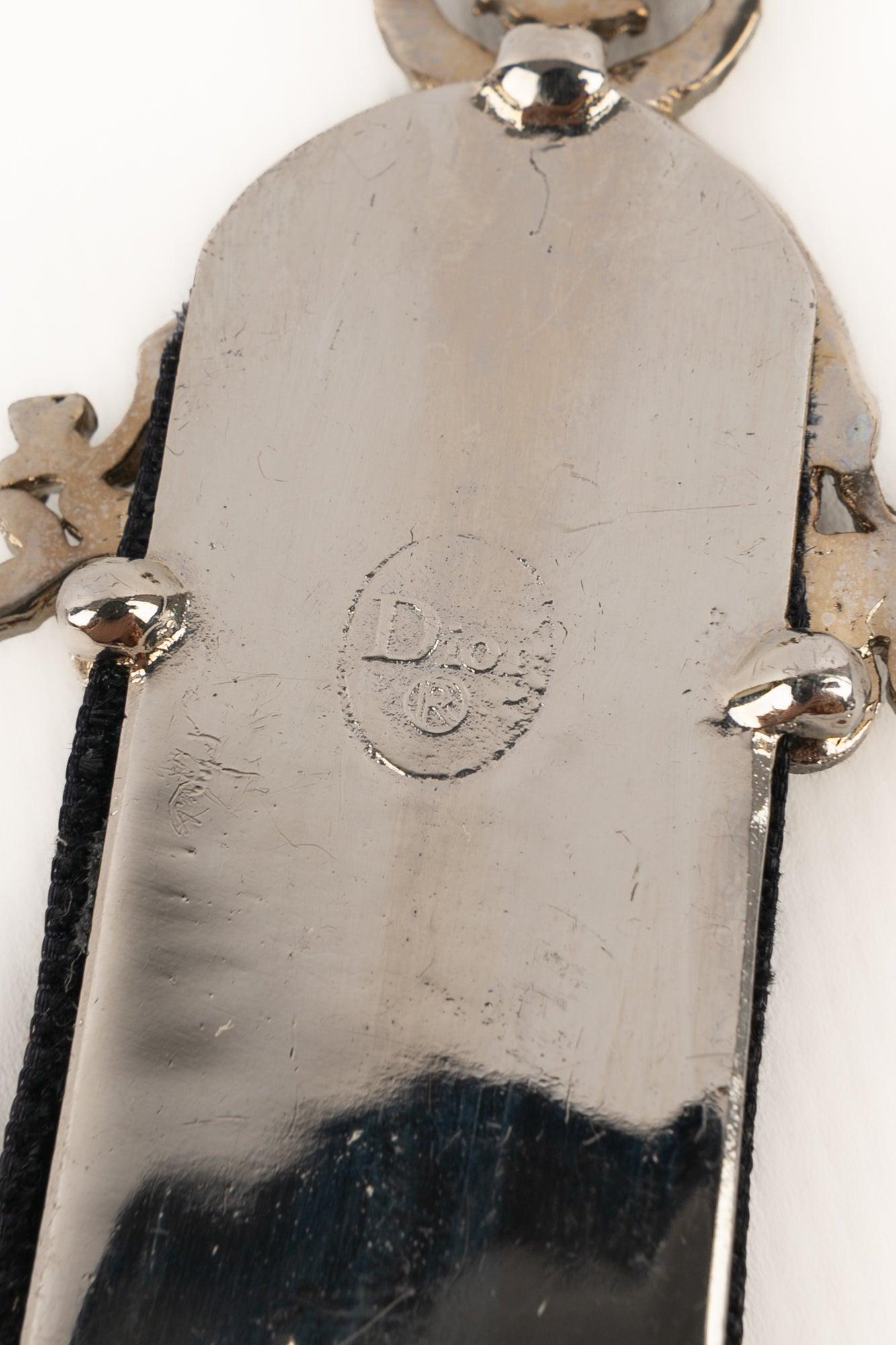 Christian Dior Silvery Metal Brooch, 2000 In Excellent Condition For Sale In SAINT-OUEN-SUR-SEINE, FR