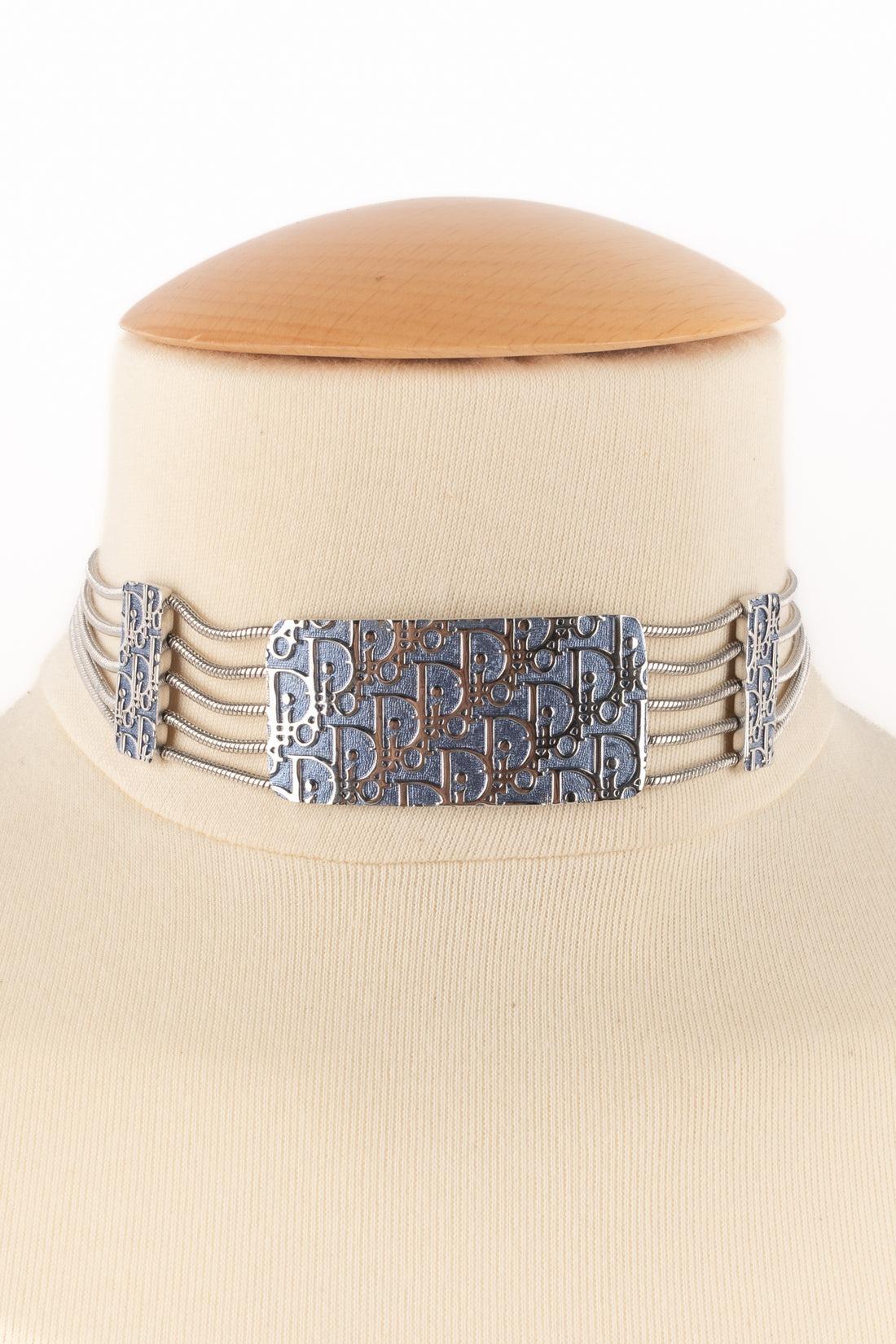 Collana girocollo in metallo argentato di Christian Dior In condizioni ottime in vendita a SAINT-OUEN-SUR-SEINE, FR