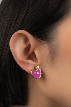 Boucles d'oreilles en métal argenté et émail de Christian Dior