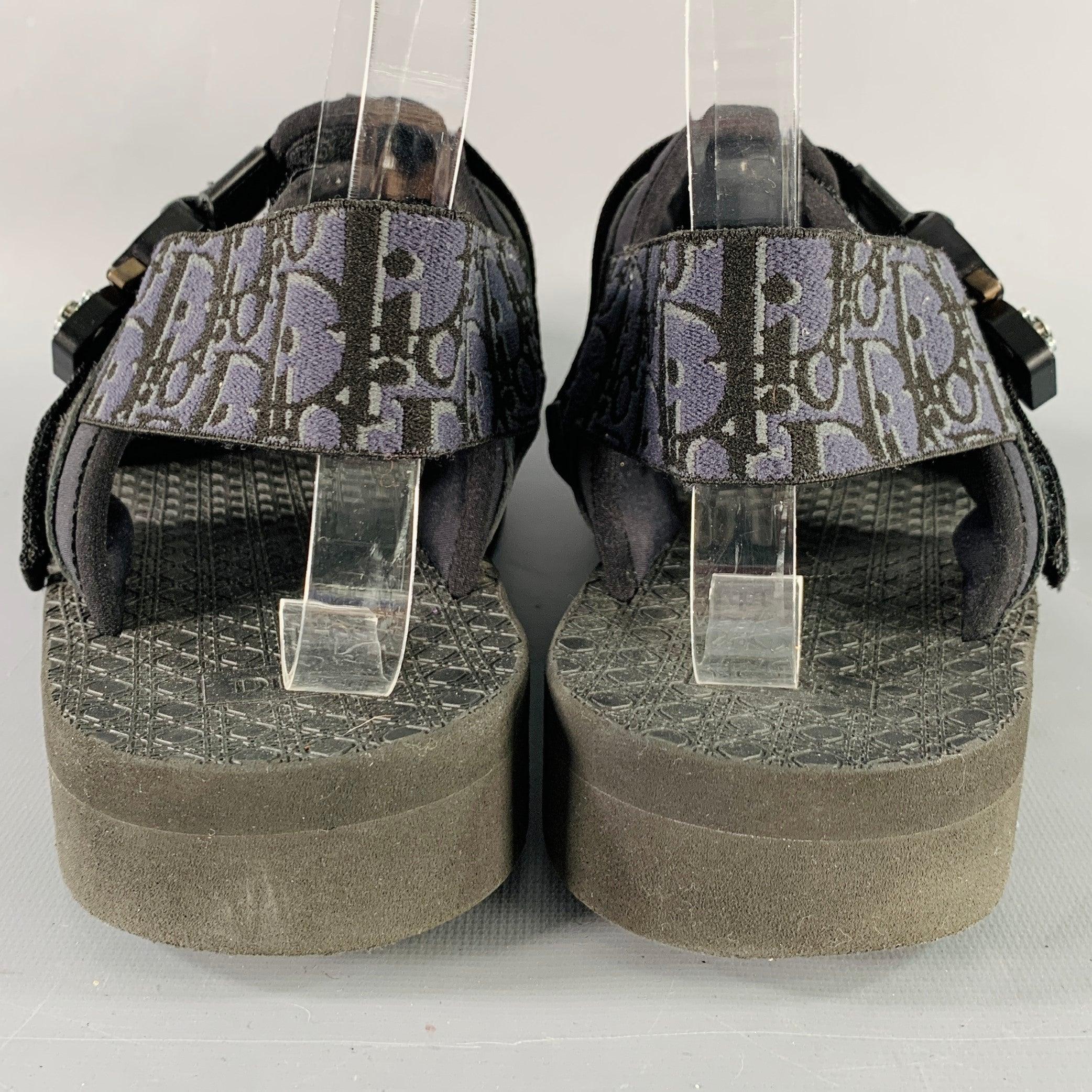 CHRISTIAN DIOR Größe 11 Schwarze Sandalen mit Monogramm und Nylonriemen im Zustand „Gut“ im Angebot in San Francisco, CA