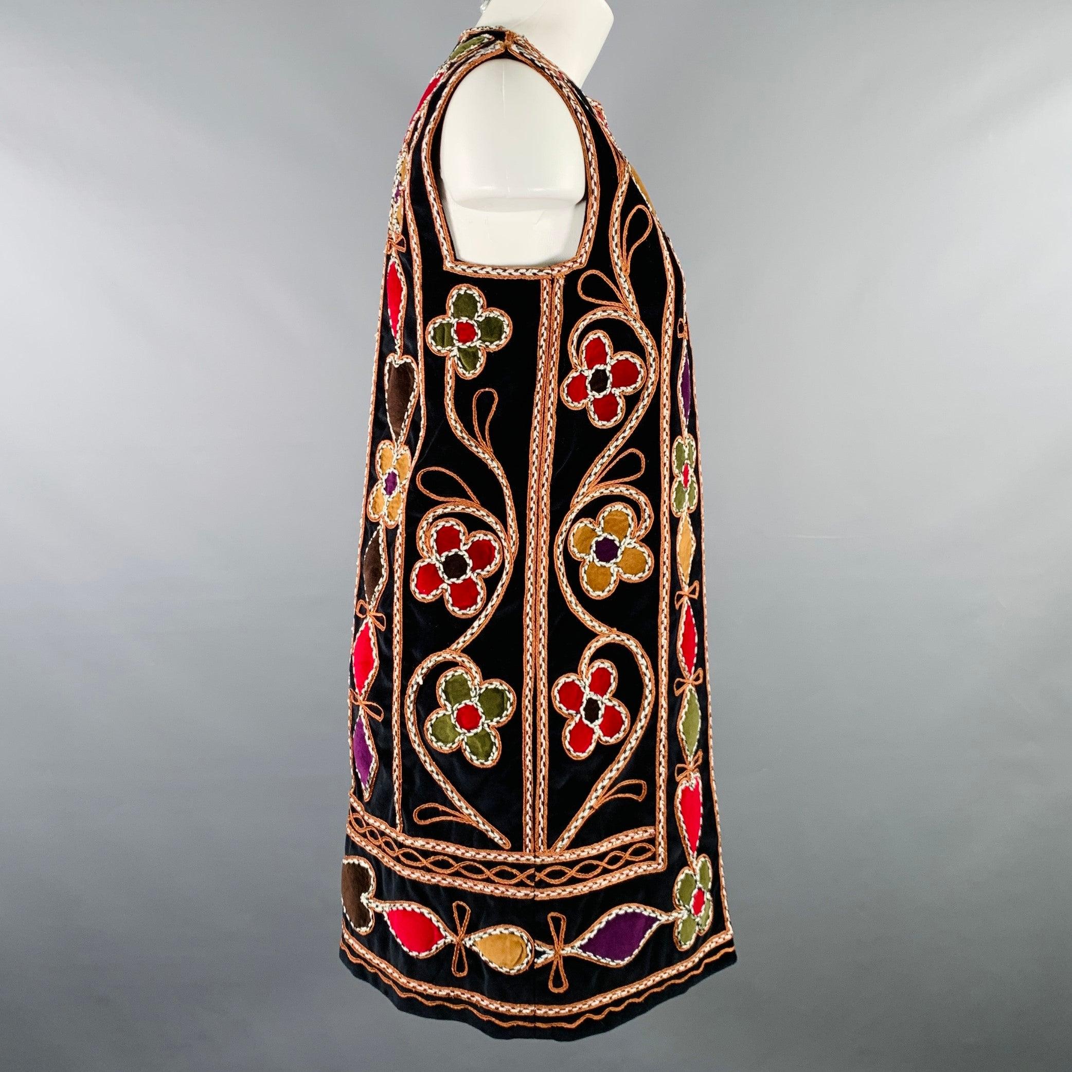 CHRISTIAN DIOR Size 6 Black Multi Color Velvet Embroidered Vest In Excellent Condition In San Francisco, CA