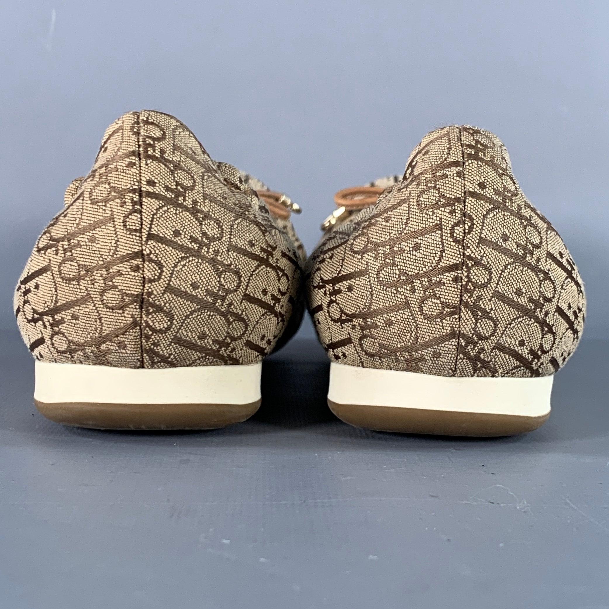 CHRISTIAN DIOR Size 9.5 Tan Brown Canvas Oblique Monogram Slip On Bow Flats In Good Condition For Sale In San Francisco, CA