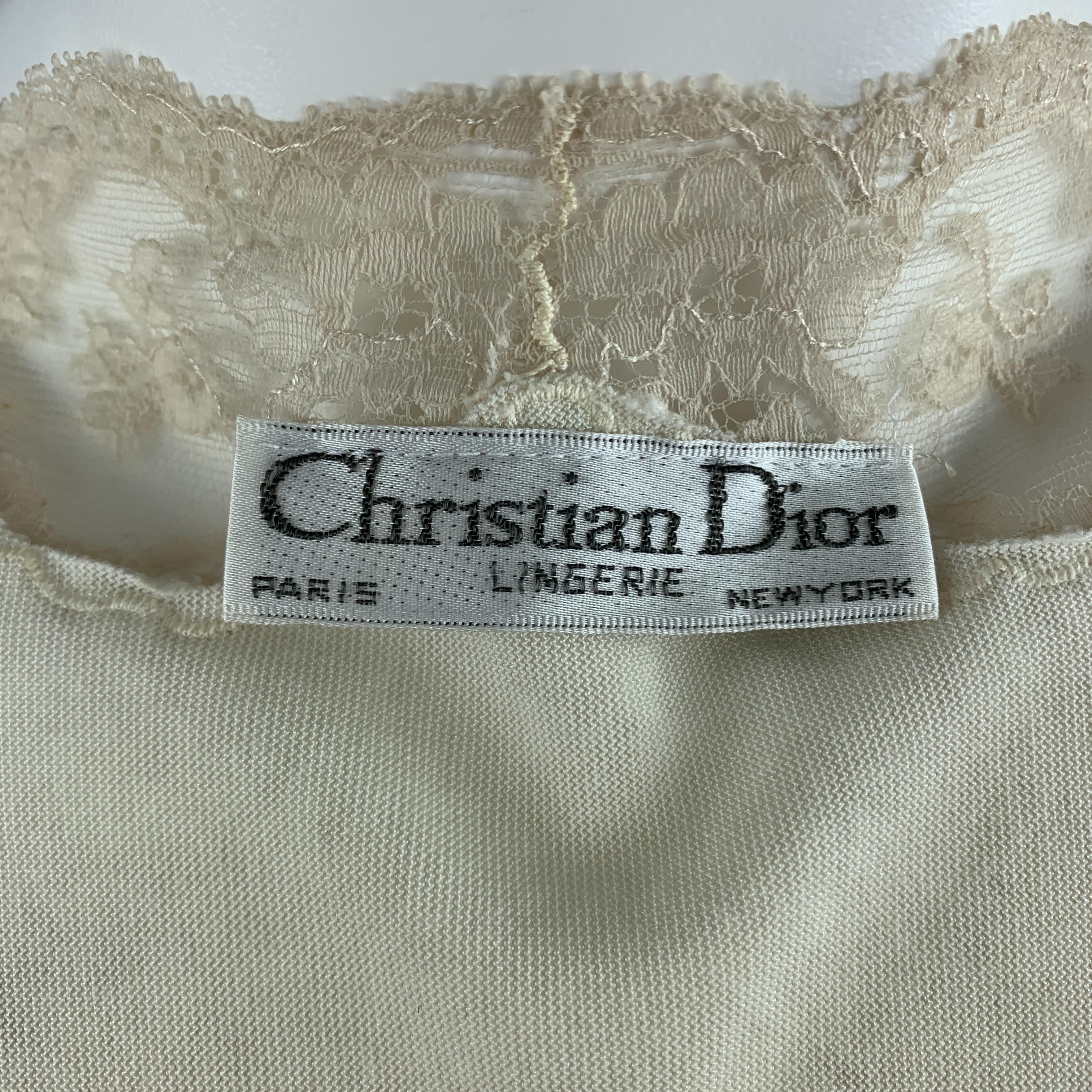 Women's CHRISTIAN DIOR Size M Cream Crushed Velvet Lce Trim Cropped Robe Top