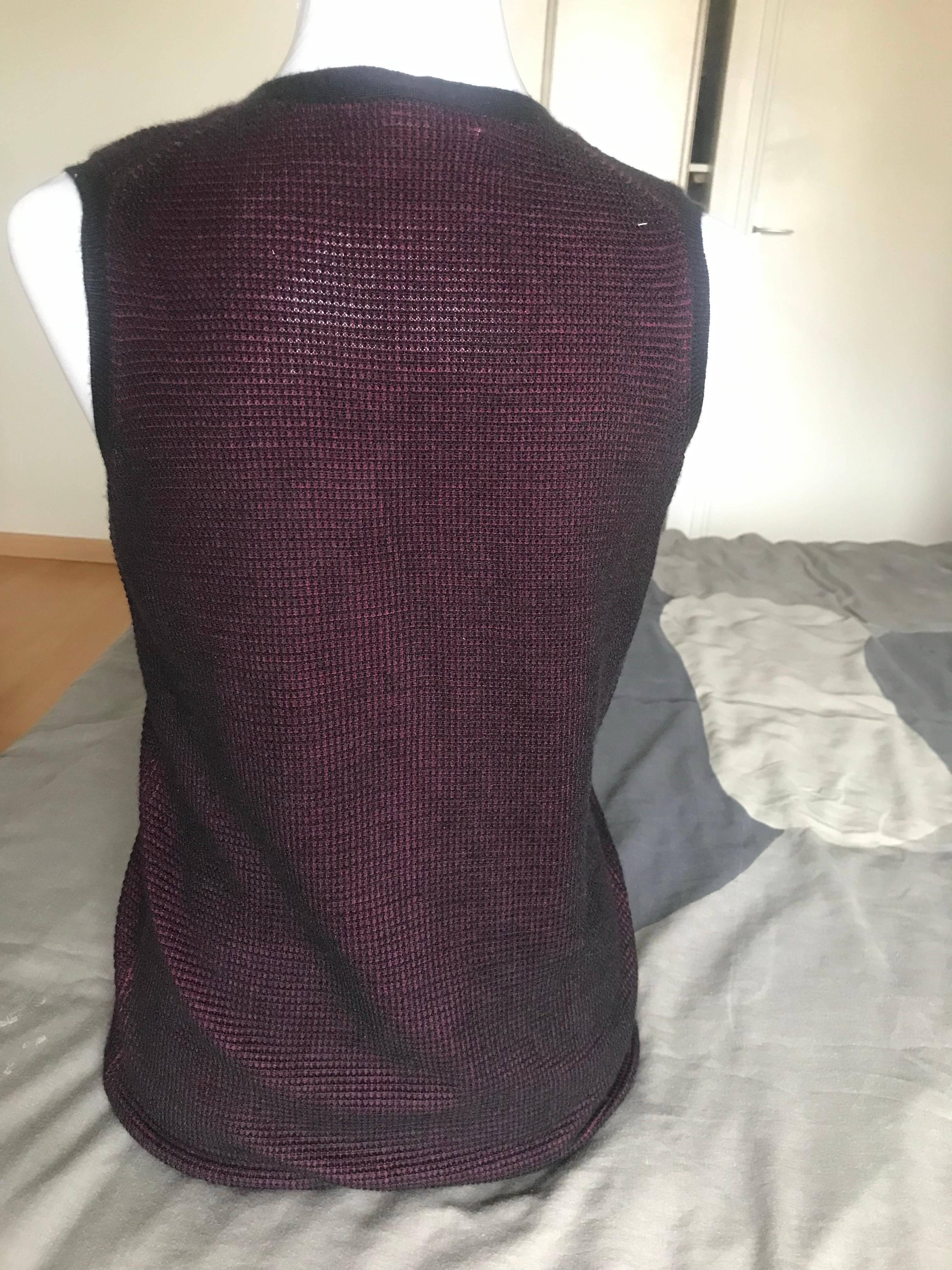 CHRISTIAN DIOR Gilet sans manches en cachemire. en vente 3