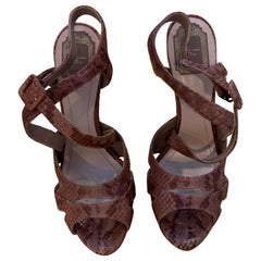 Christian Dior - Chaussures compensées à lanières croisées en peau de serpent marron, taille 40 