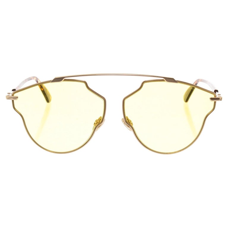 Christian Dior - Lunettes de soleil « So Real Pop » avec lunettes jaunes et  monture dorée - En vente sur 1stDibs