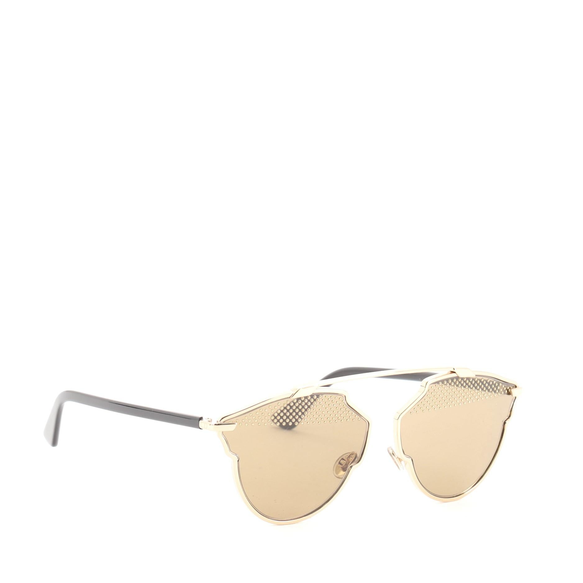 Christian Dior So Real S Aviator Sunglasses Studded Acetate and Metal
Gold

Condition Details: Faint scratches on hardware.

50991MSC

Height 2