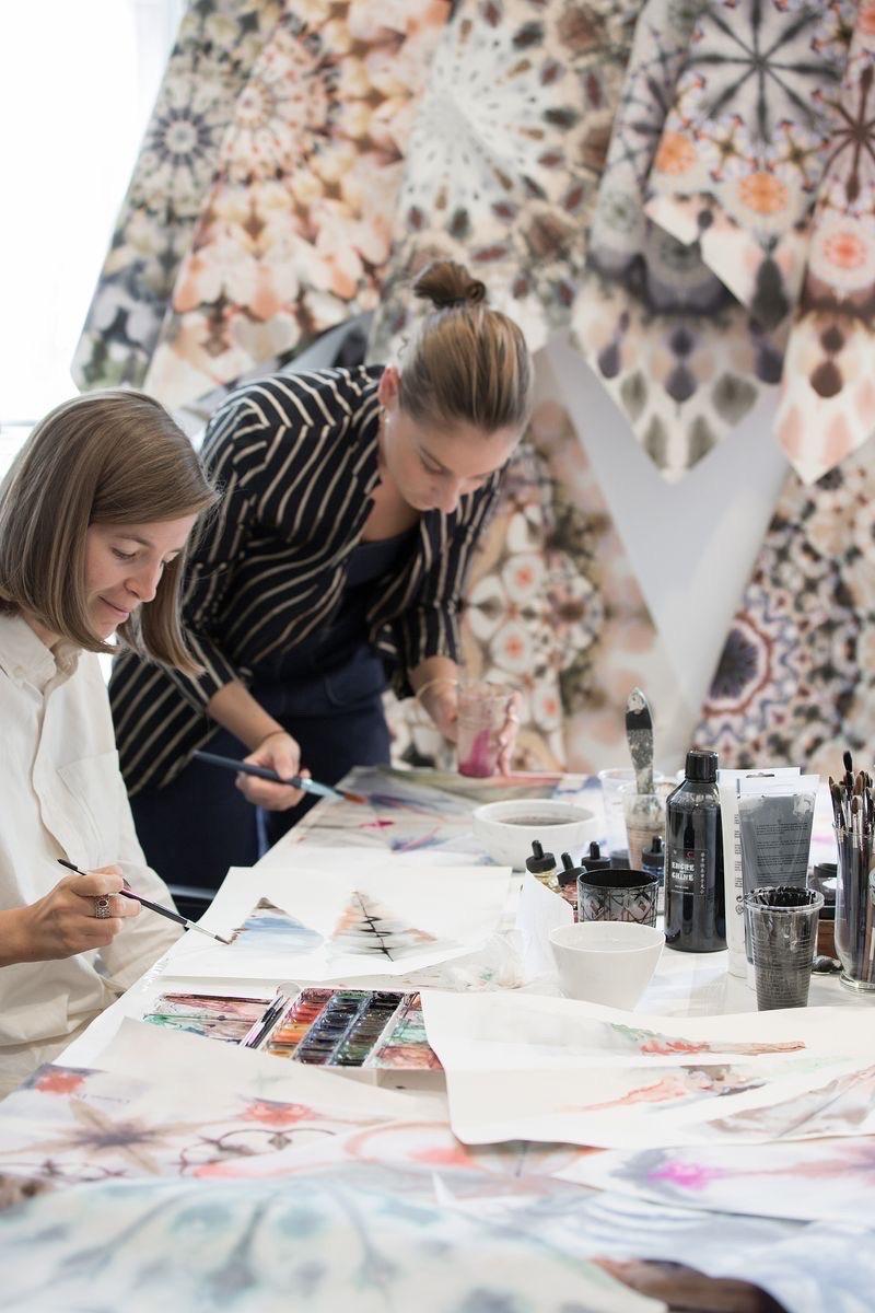 Christian Dior printemps 2019 Runway Robe en soie kaléidoscope FR 36 en vente 1